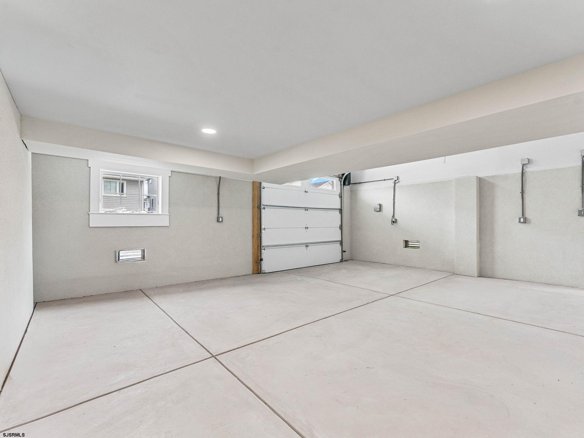 1106 E Beach Avenue