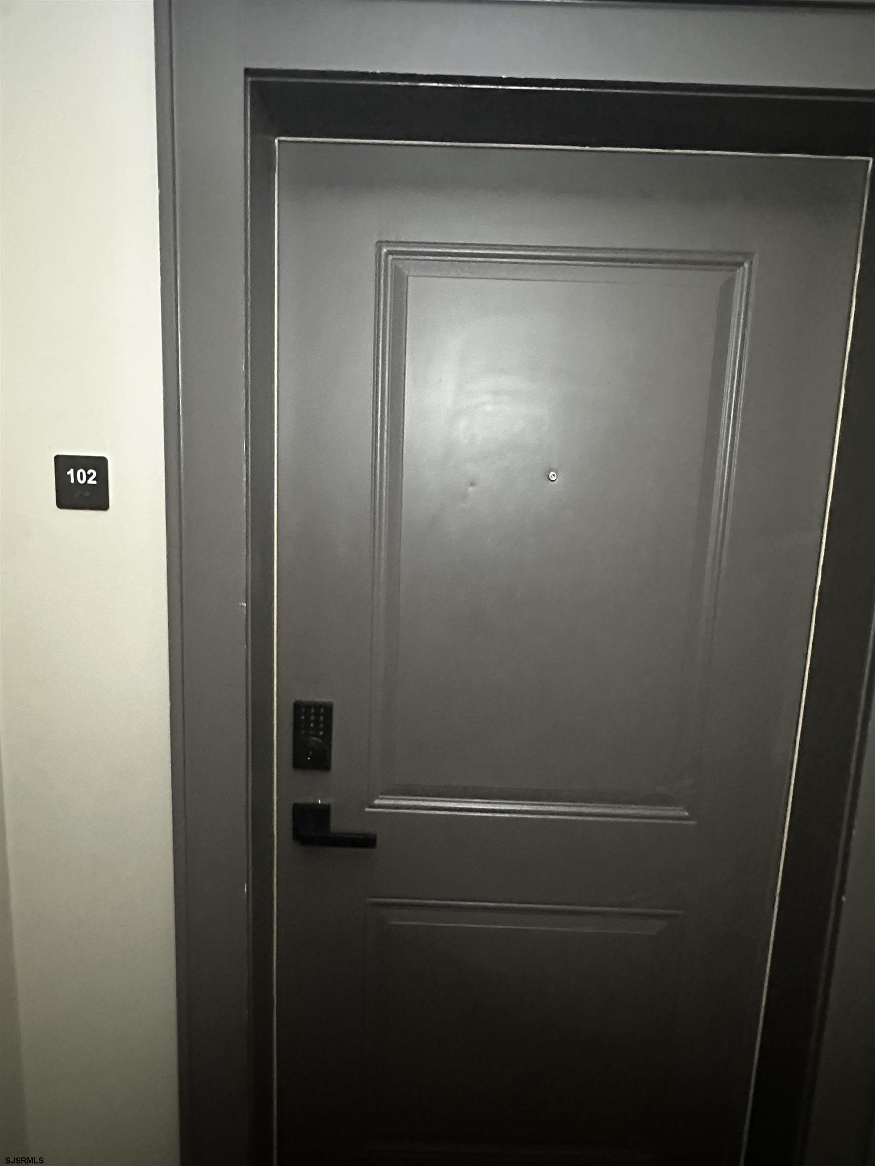 - Picture 6