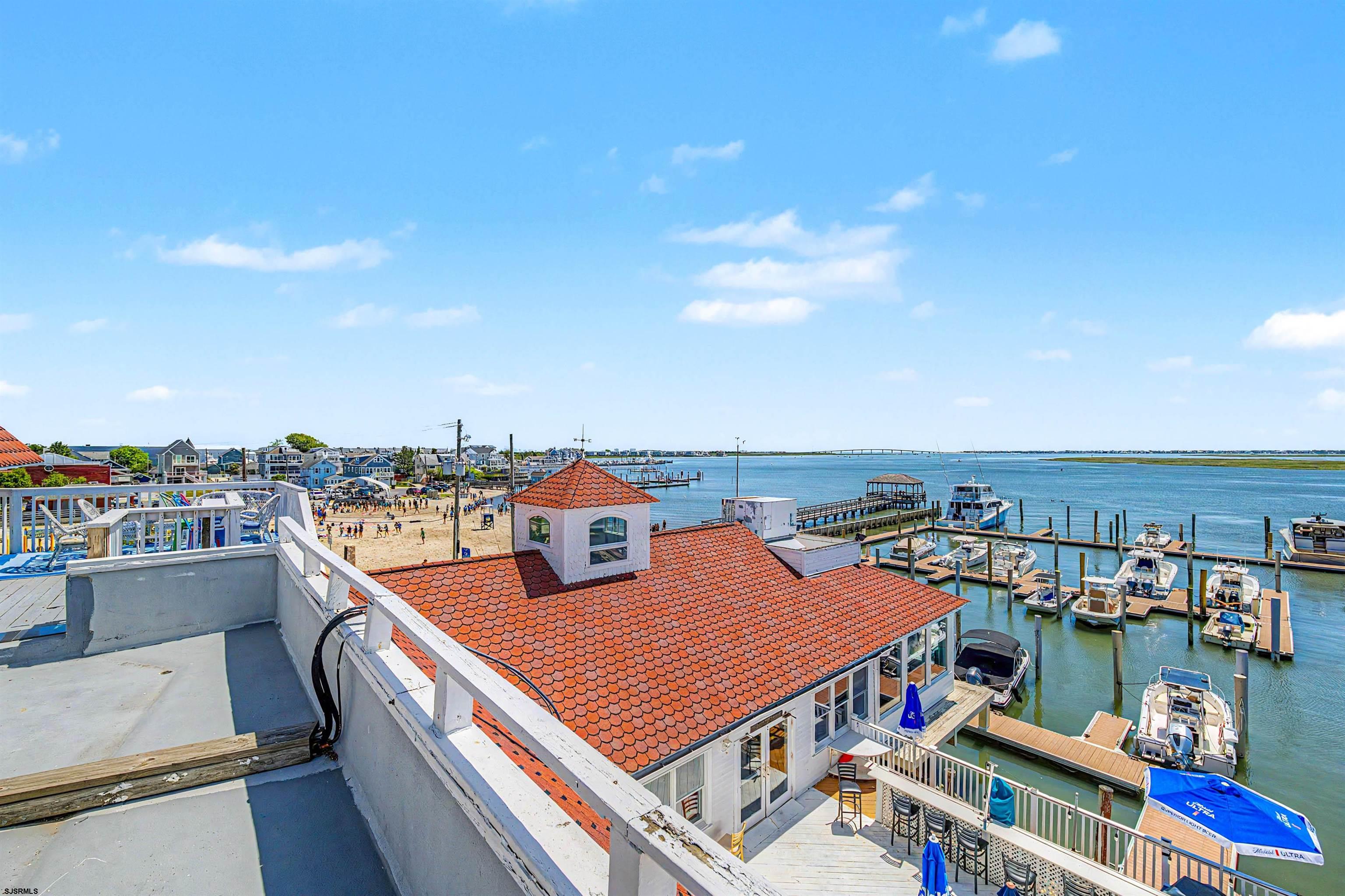 800 Bay Avenue