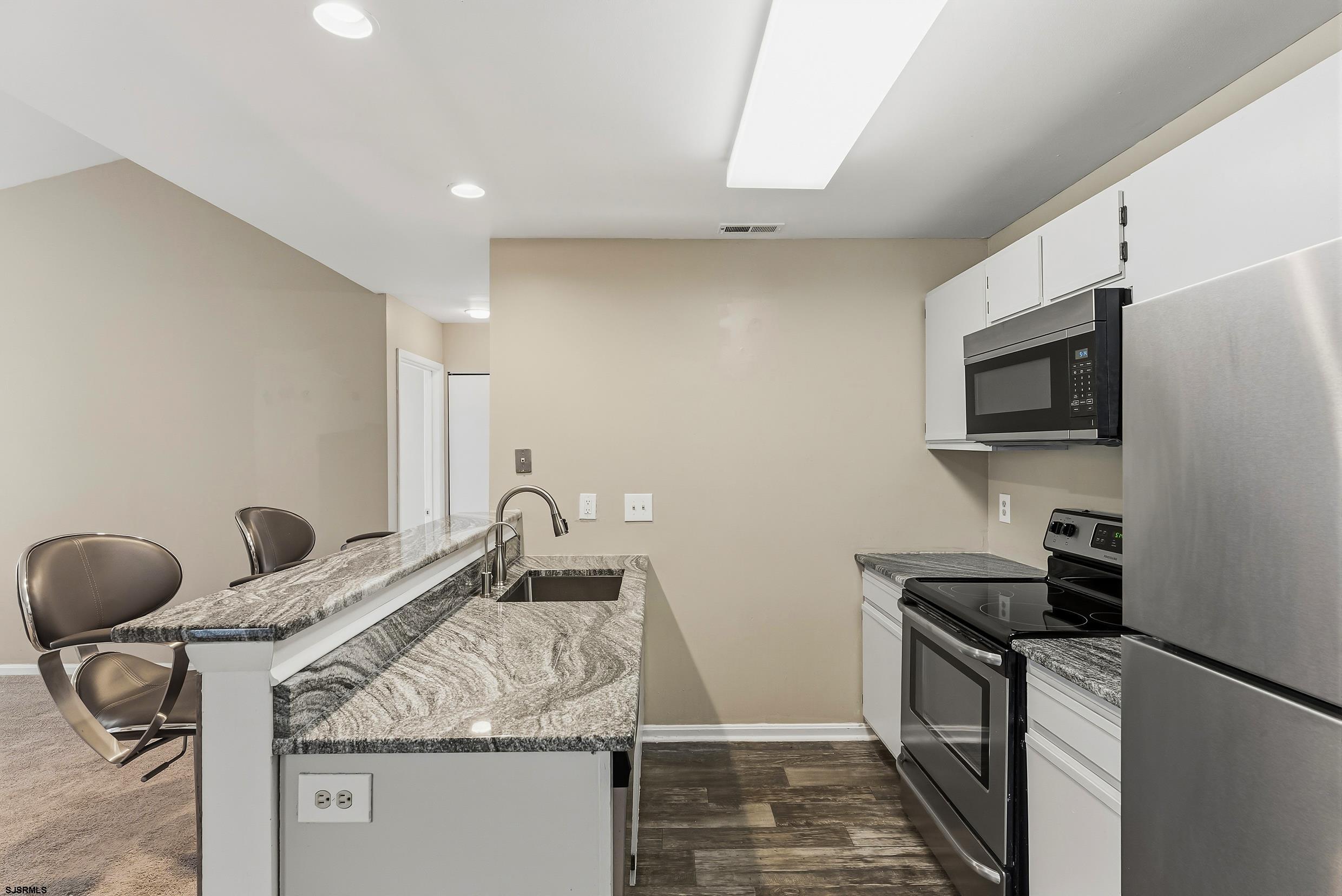 72 Meadow Ridge Road - Picture 4