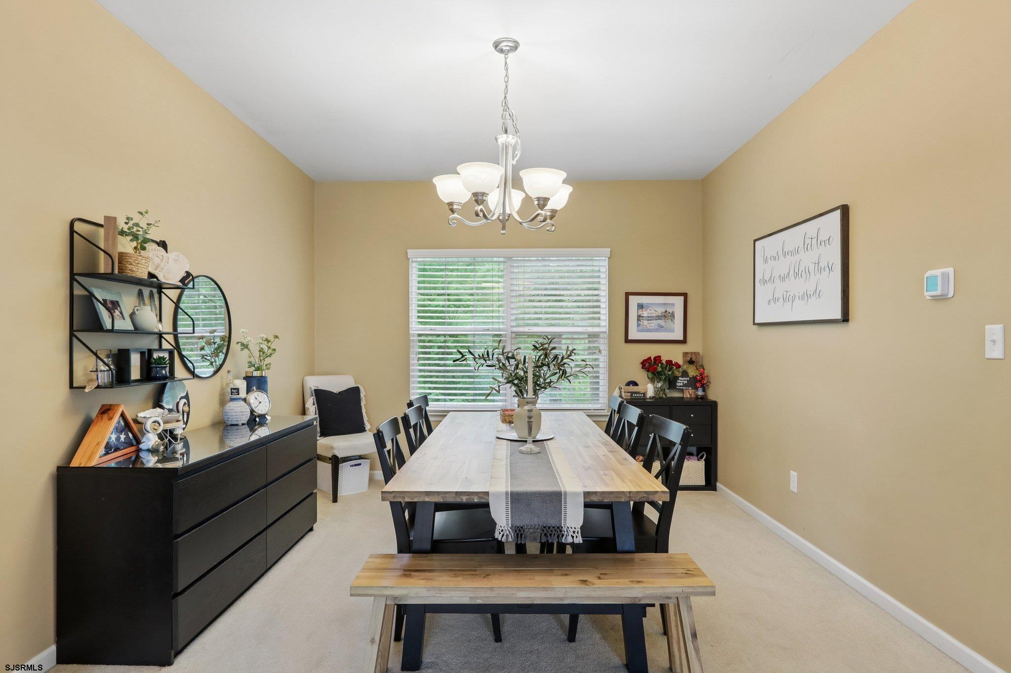 60 Abington Ct