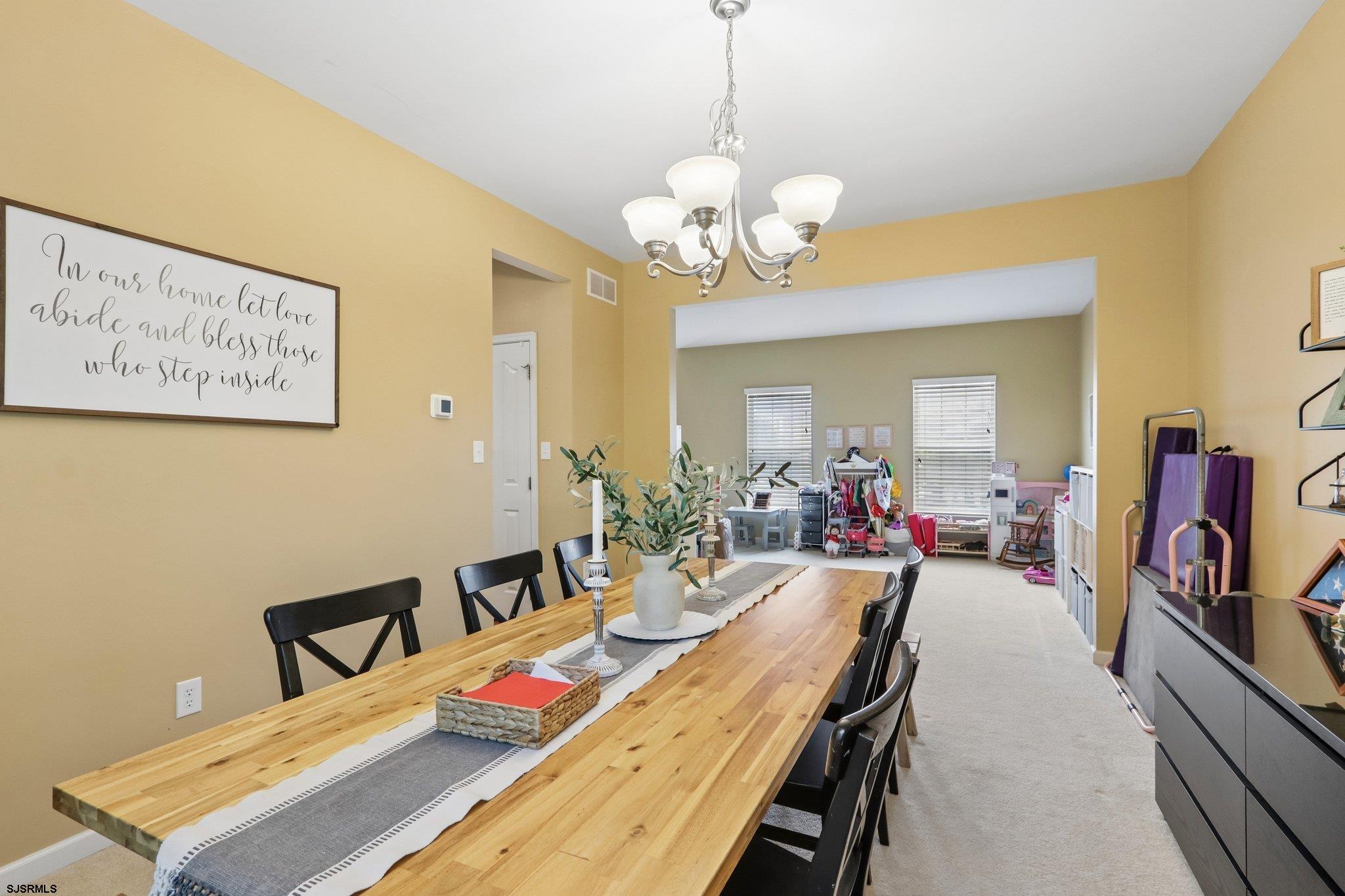 60 Abington Ct