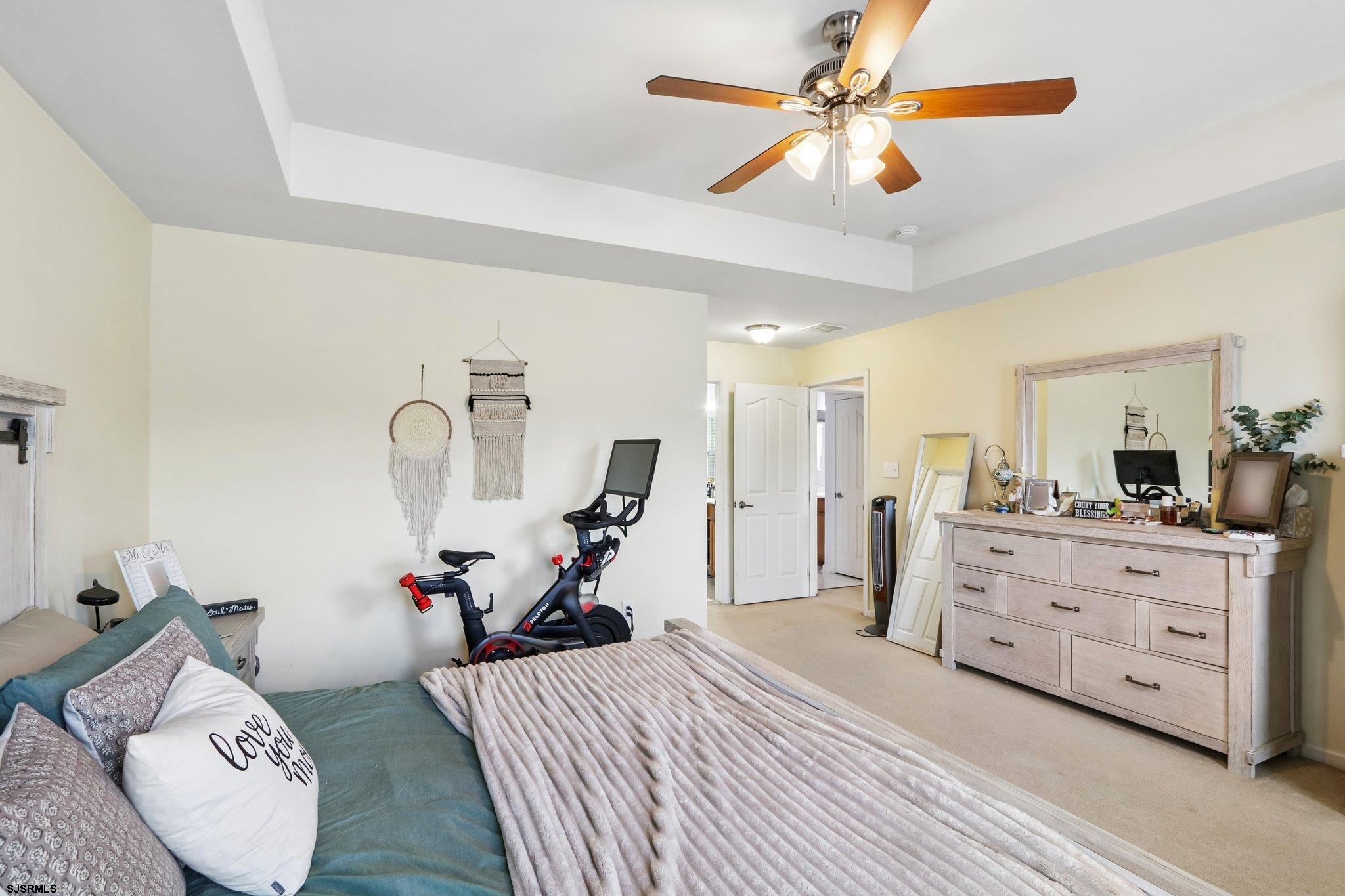60 Abington Ct