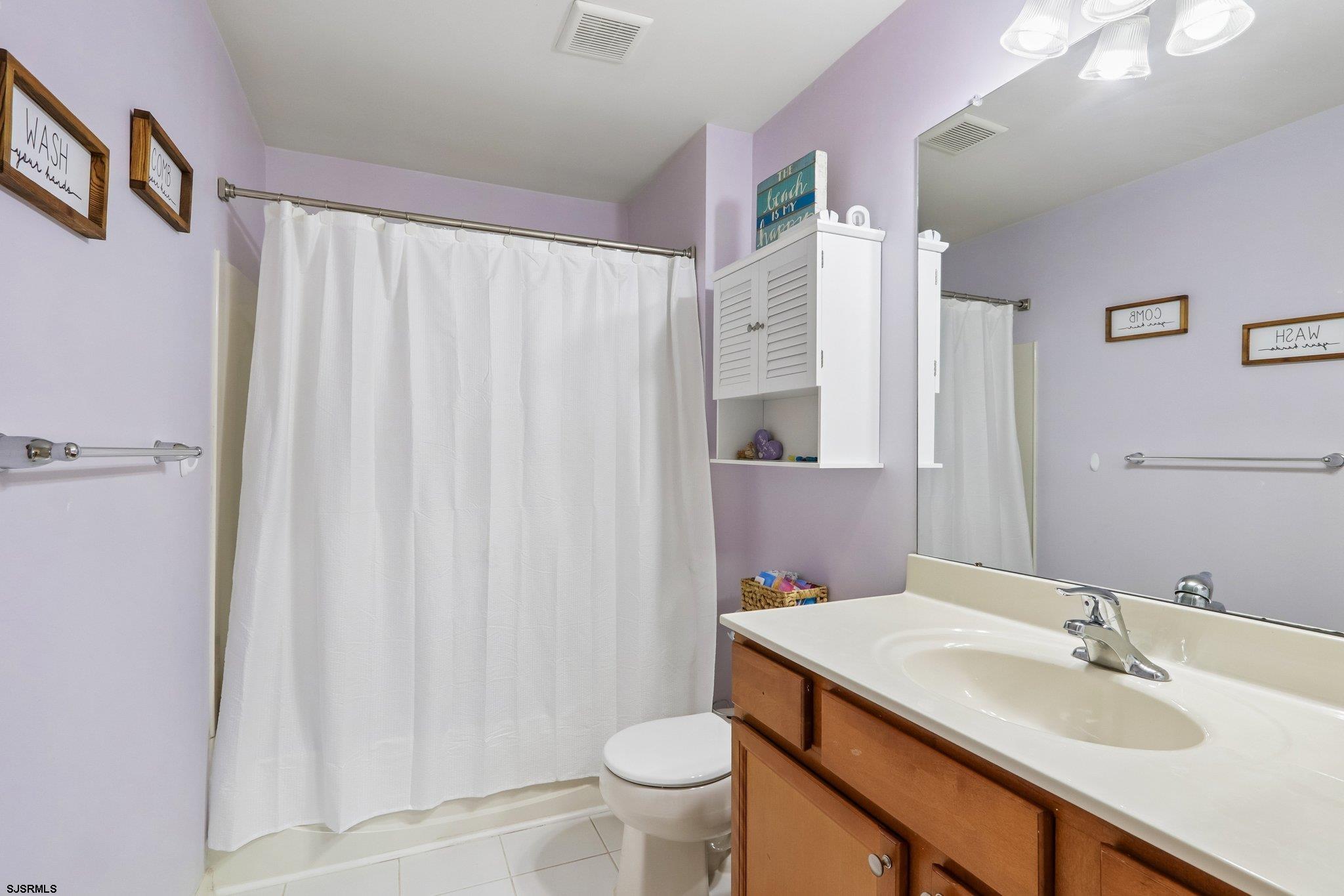 60 Abington Ct