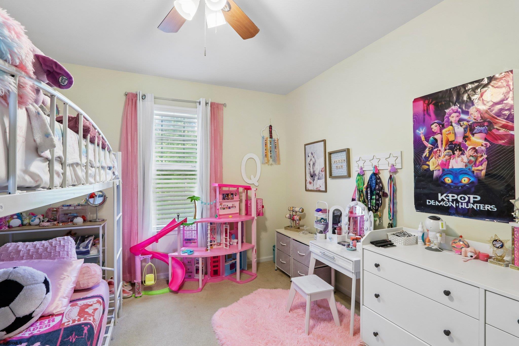 60 Abington Ct