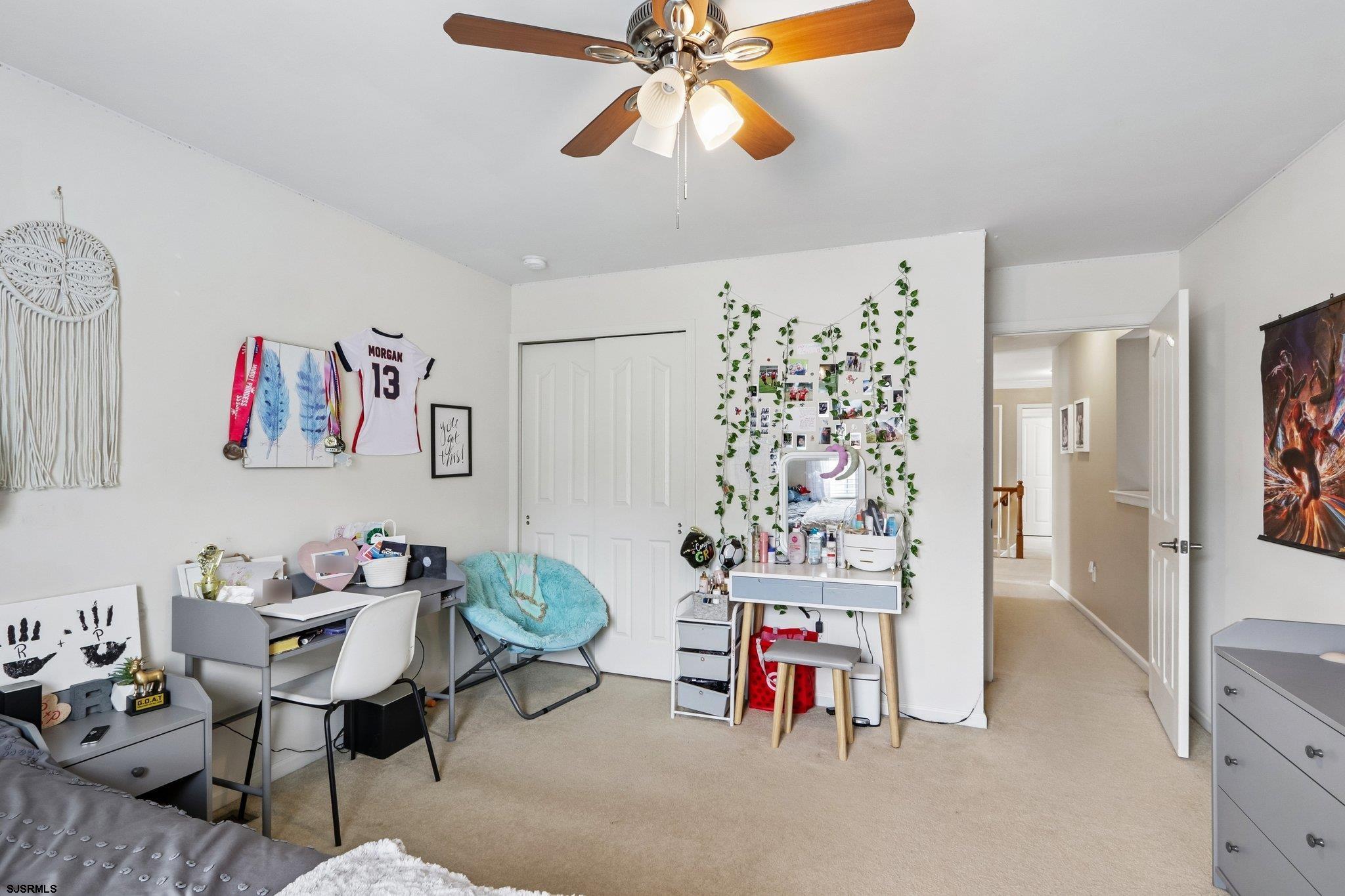 60 Abington Ct
