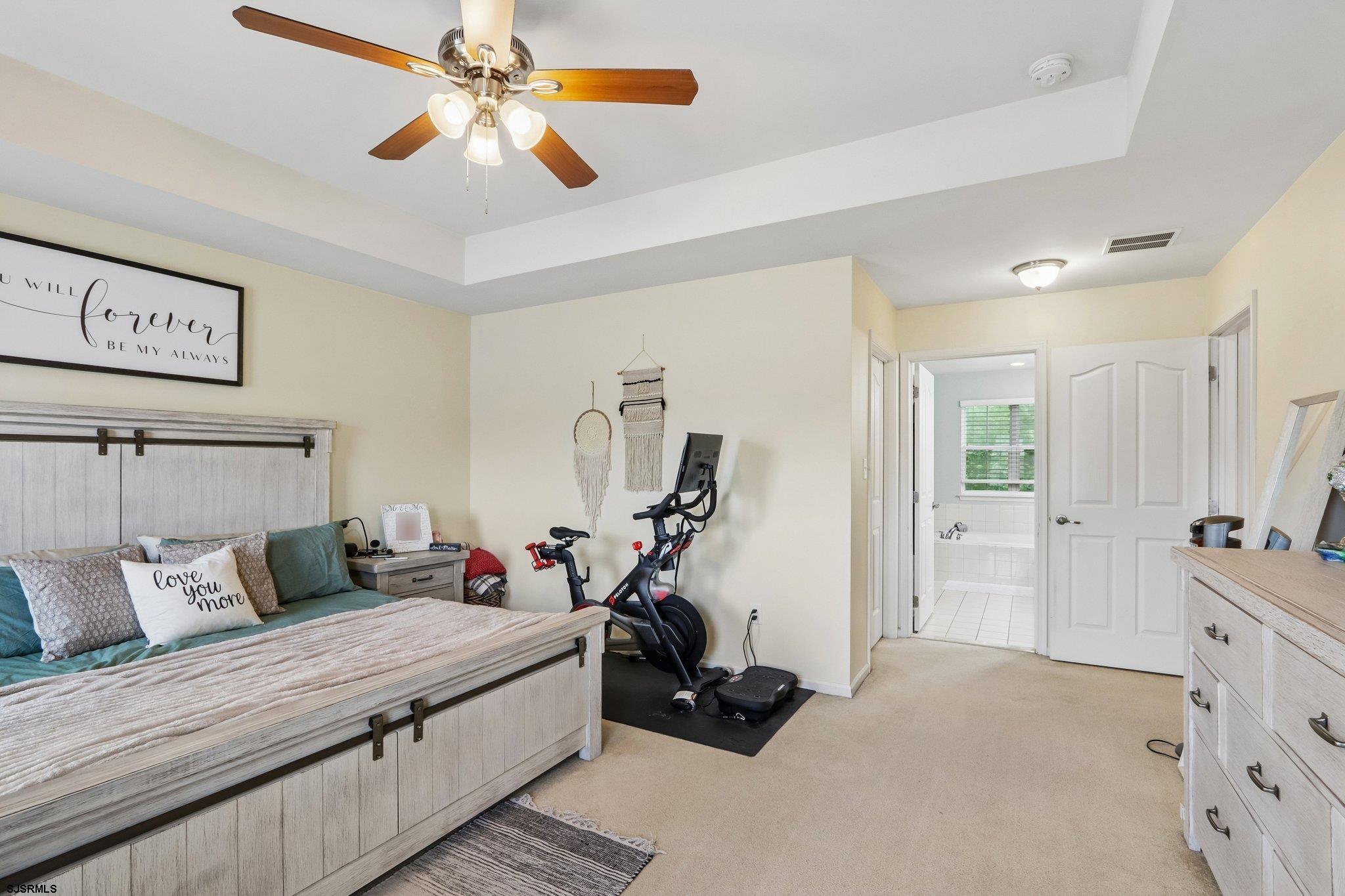 60 Abington Ct