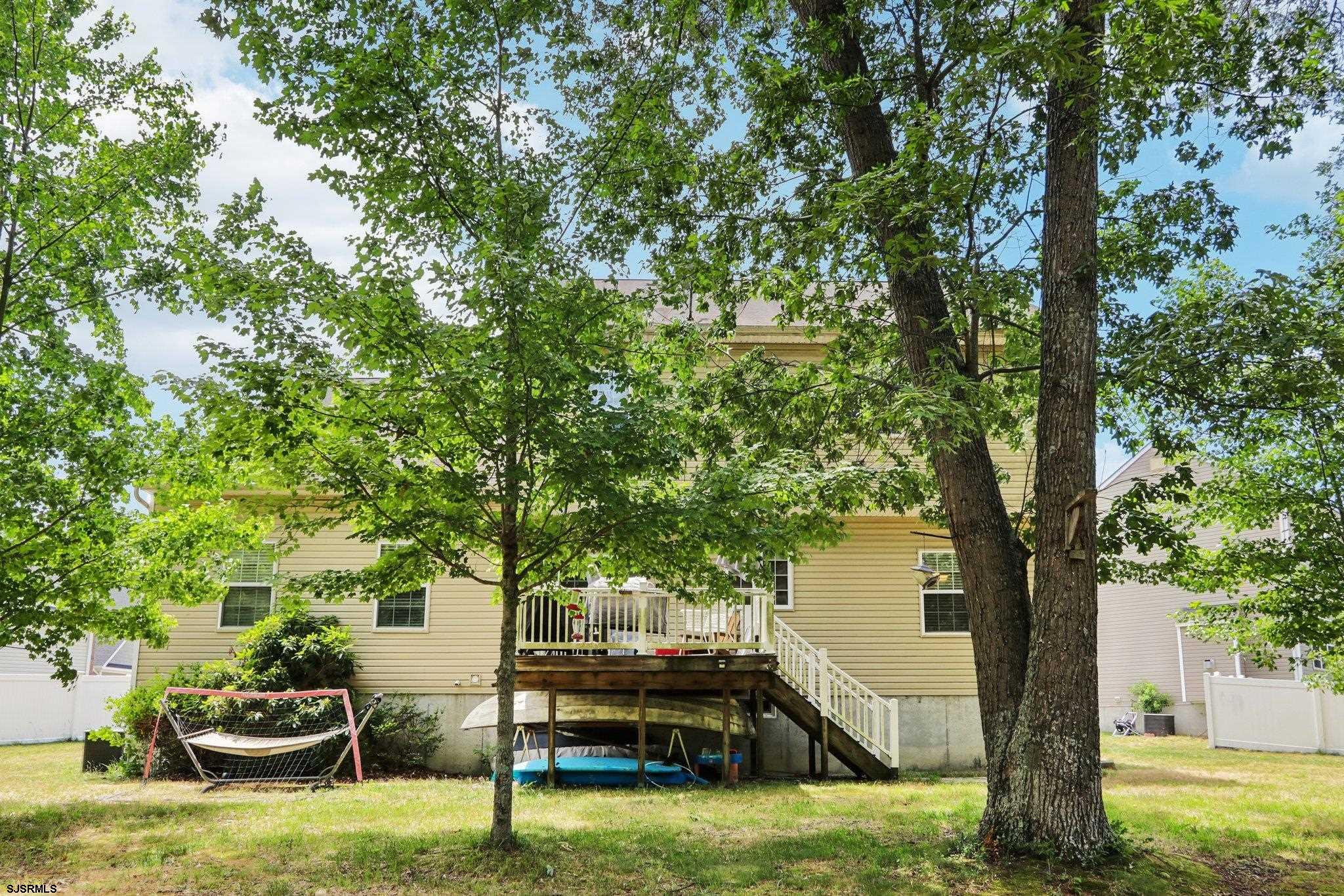 60 Abington Ct