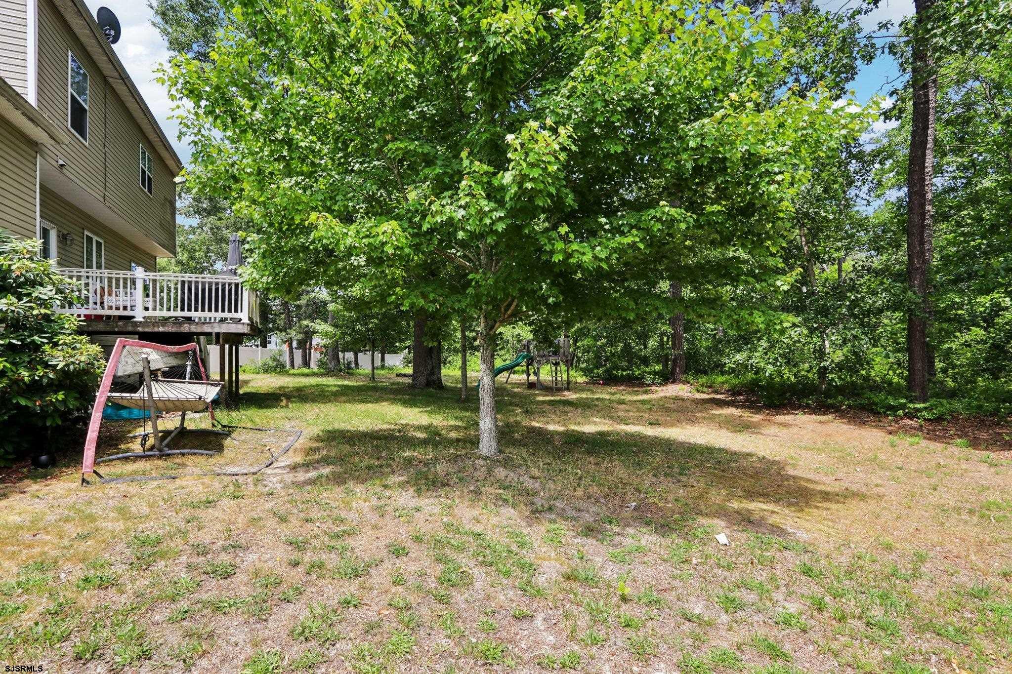 60 Abington Ct