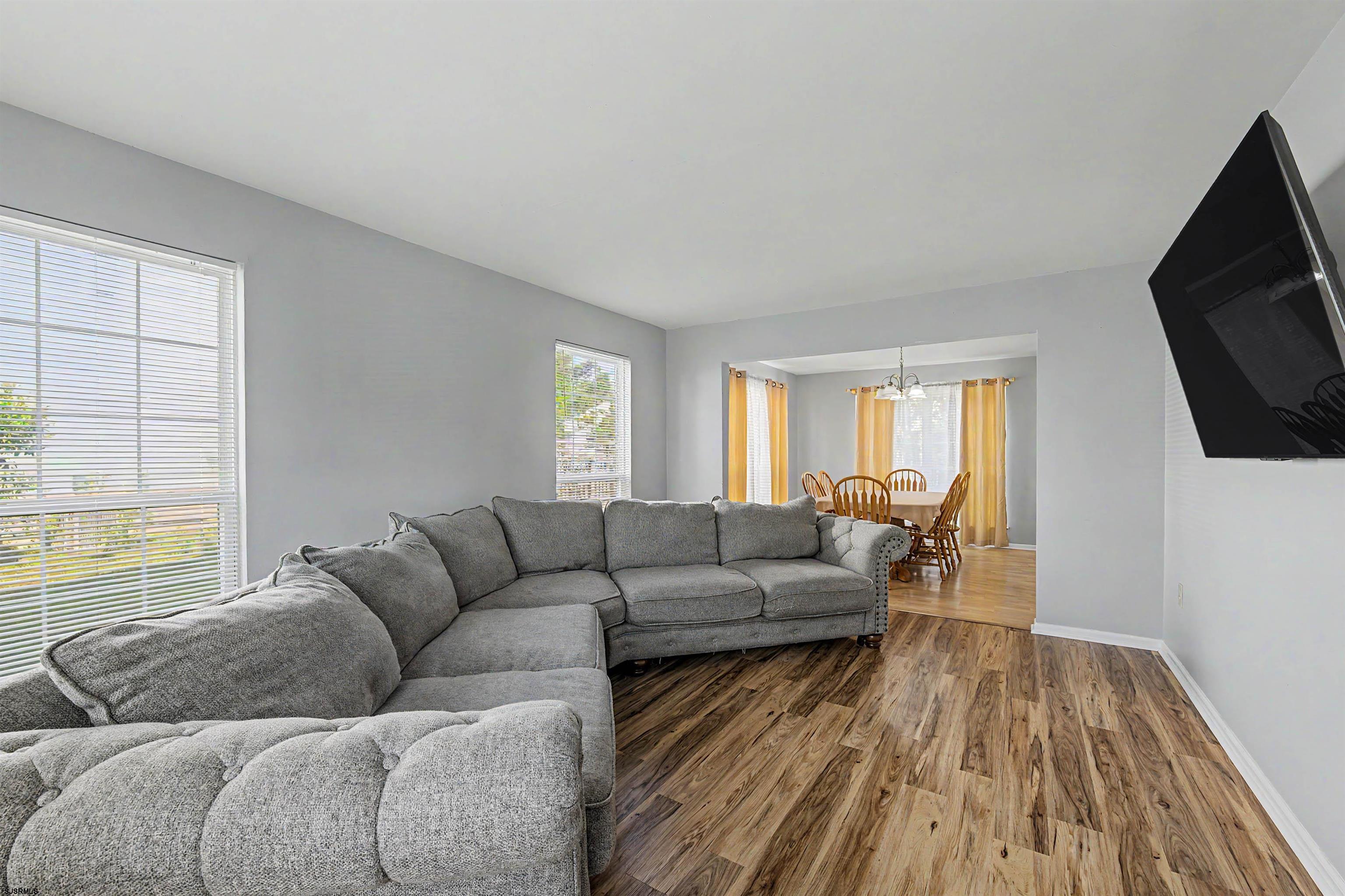 18 S Canary Way - Picture 3