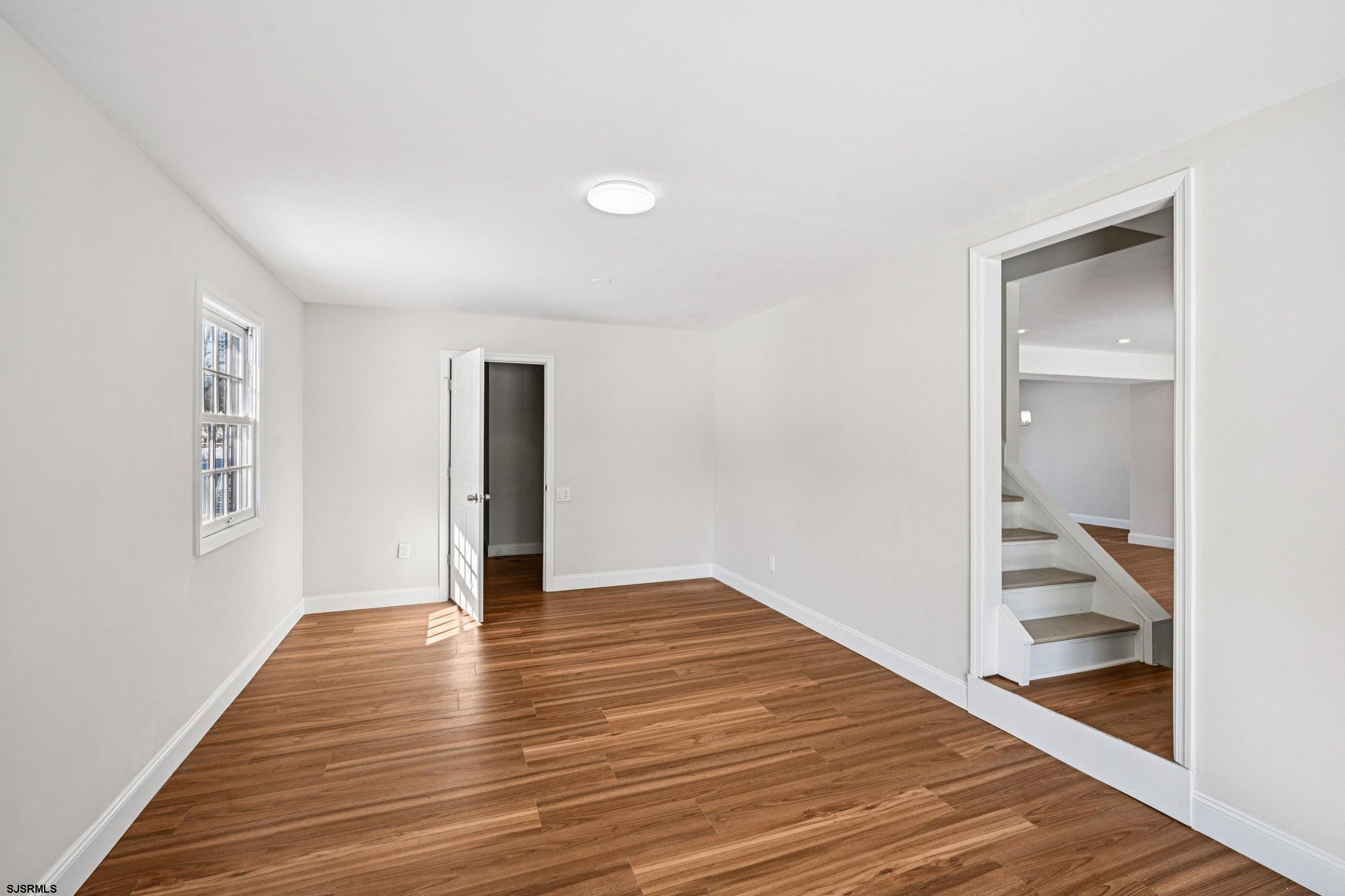 415 Vine Avenue