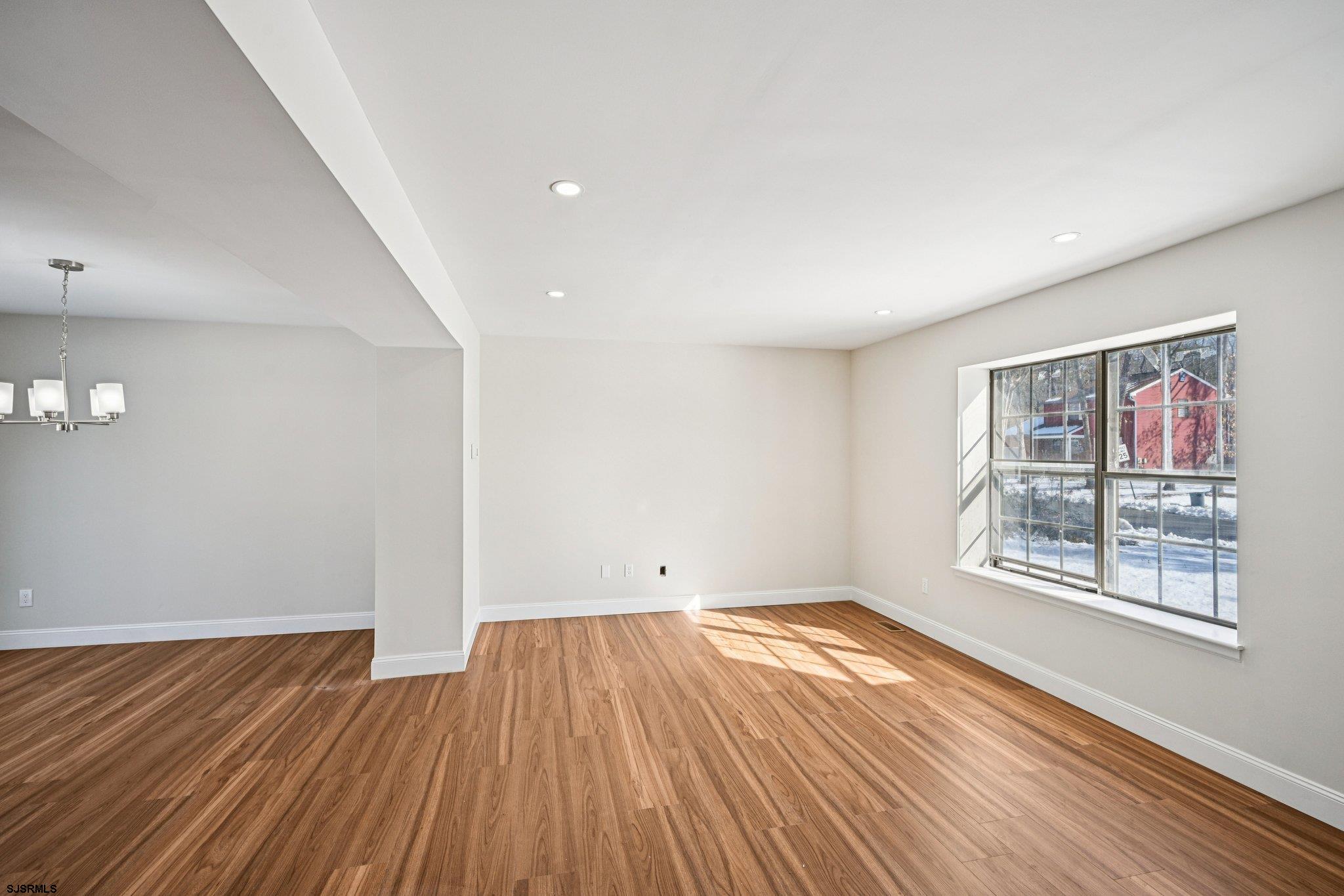 415 Vine Avenue