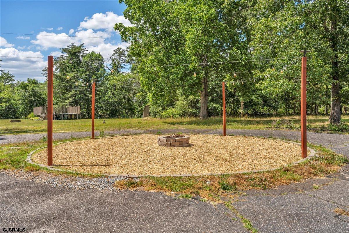 1161 Moss Mill Road