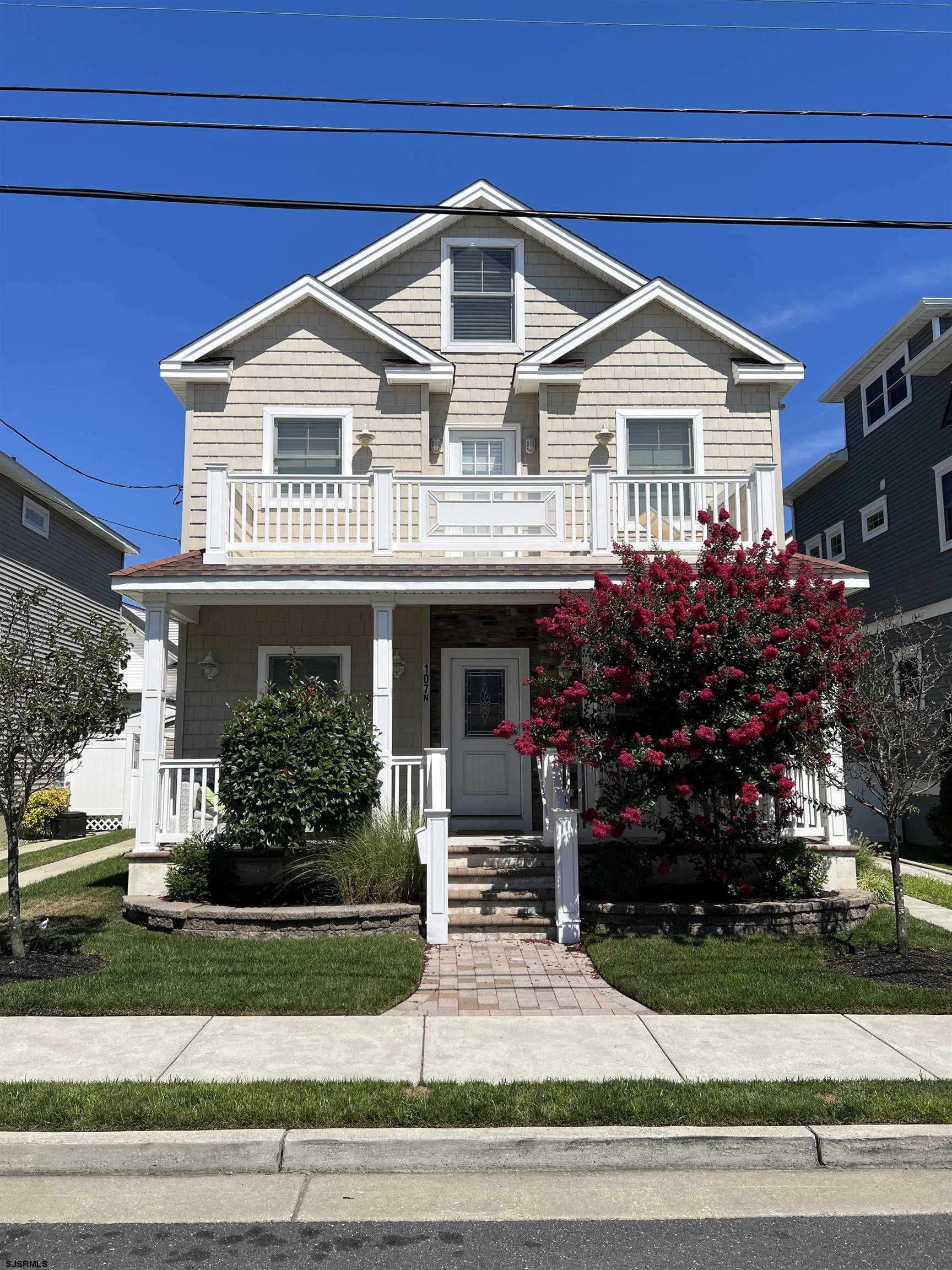 107 N Douglas Avenue - Margate