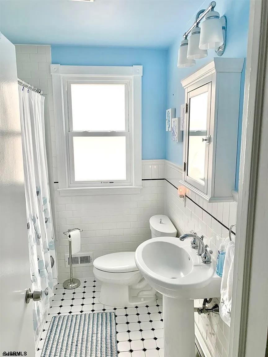  - Picture 8