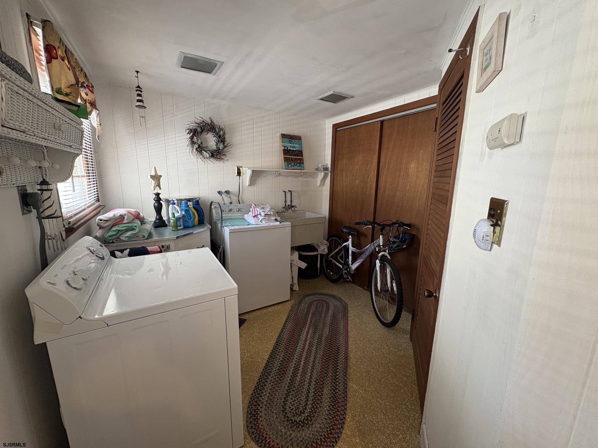 6219 Monmouth Avenue