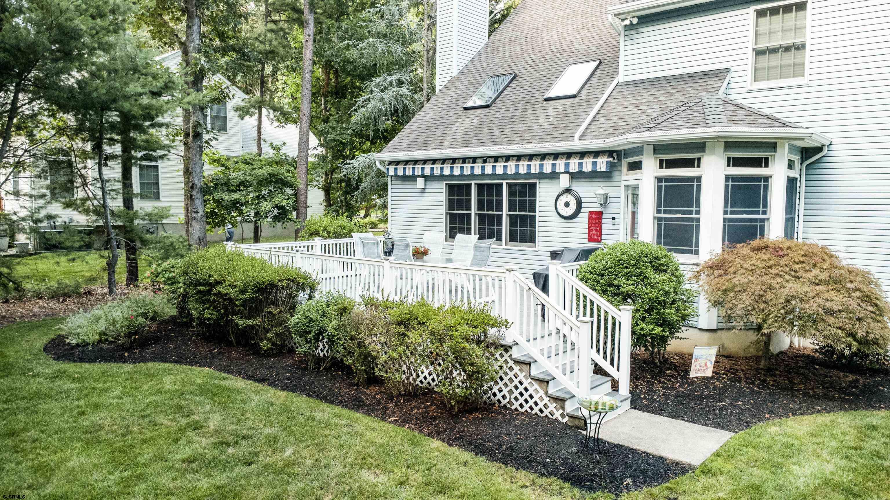 317 Island Ln