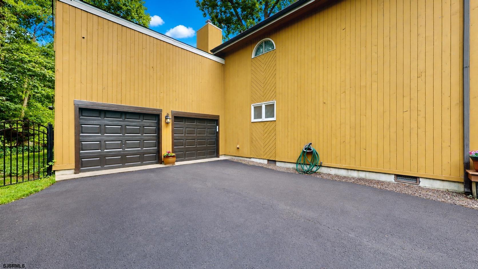 12 Fischer Road
