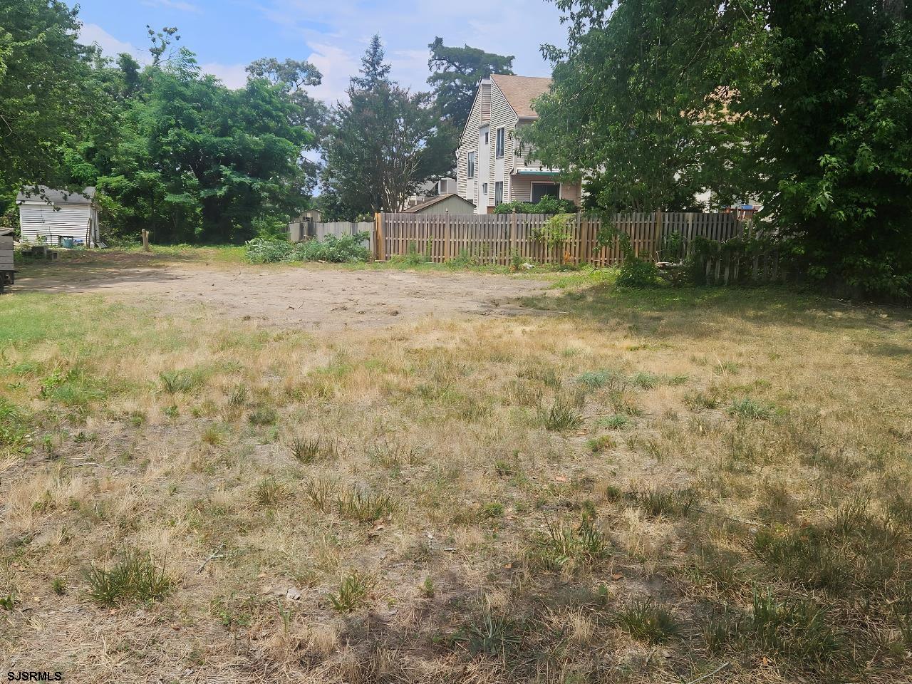 609733 | Photo 2