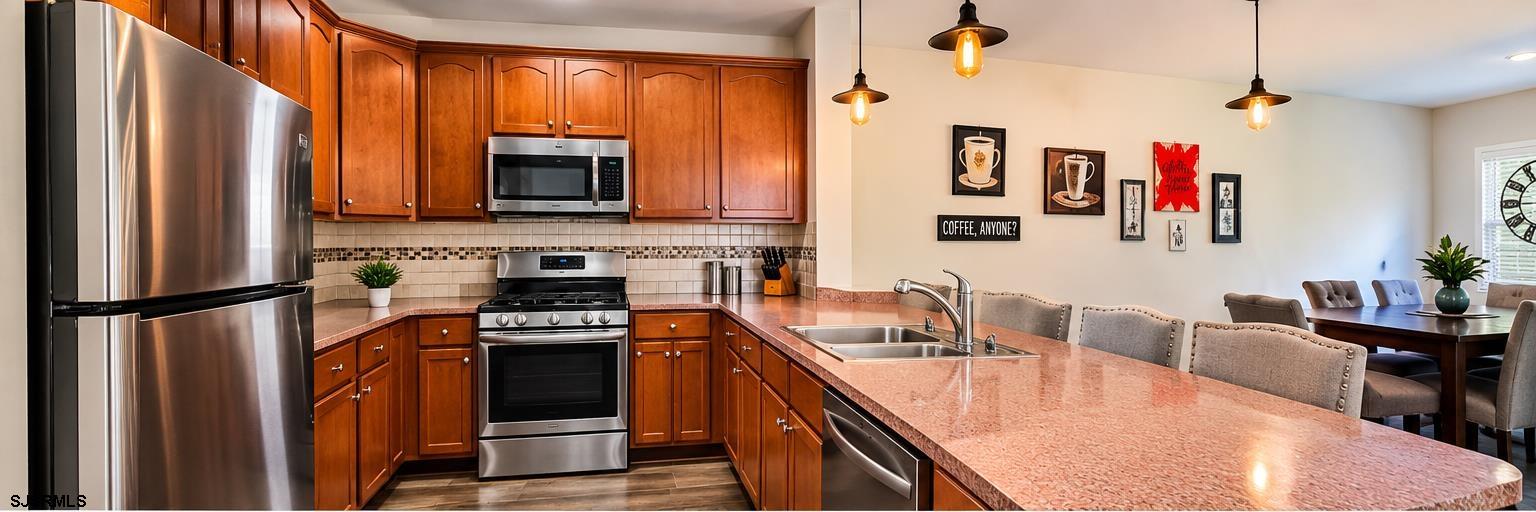 40 Meadow Cir - Picture 3