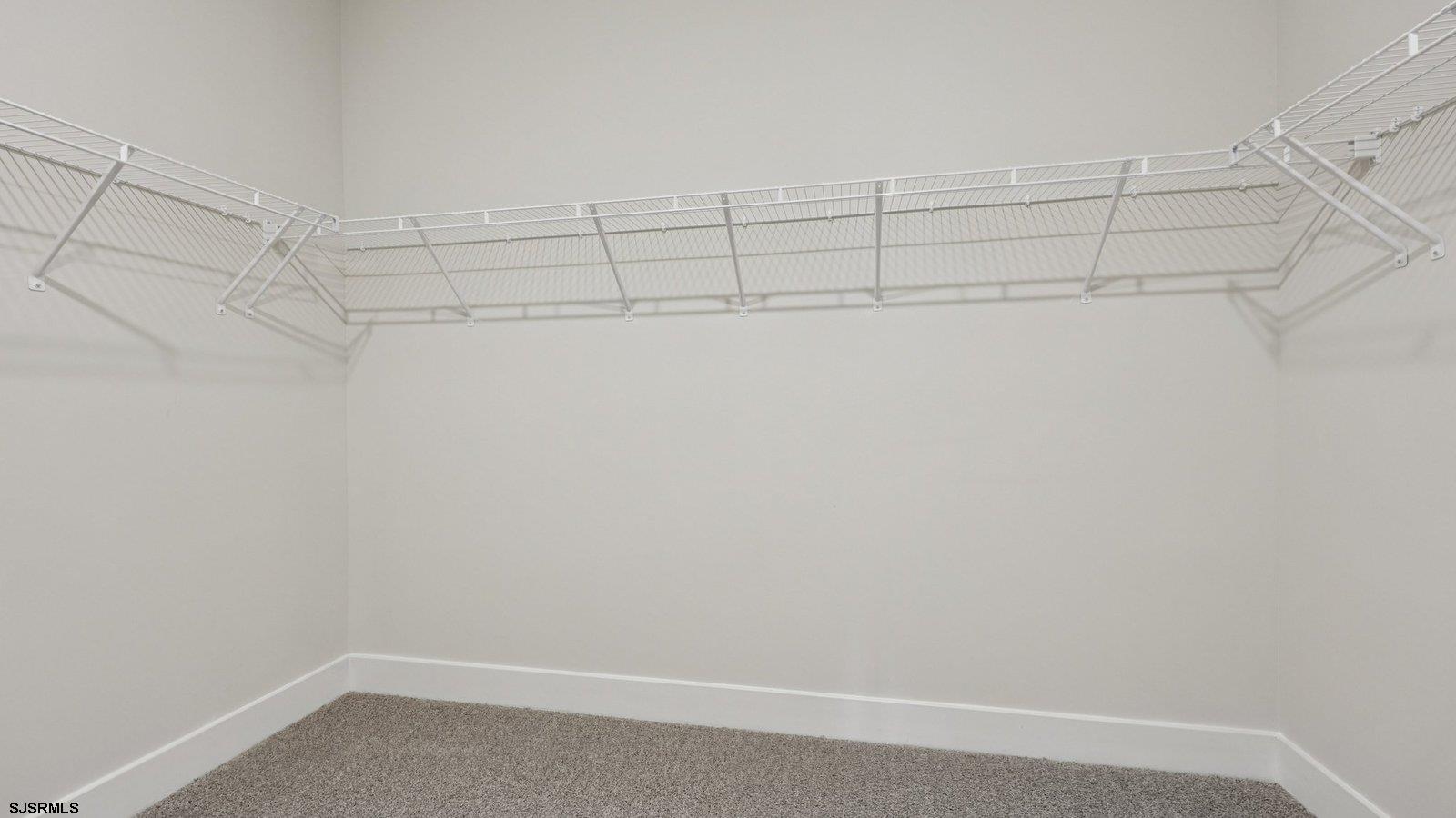 216 Huntington Dr