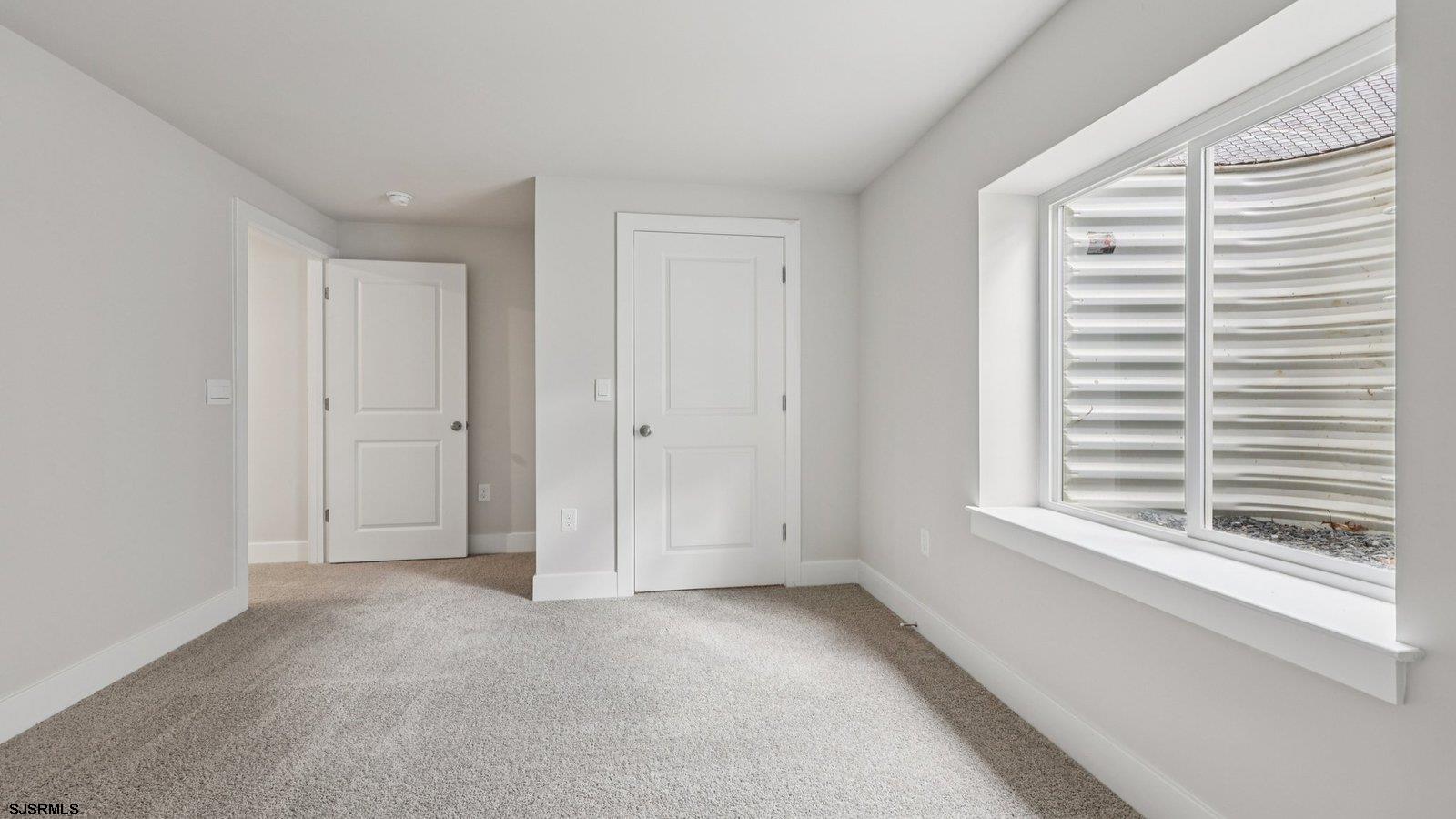 216 Huntington Dr