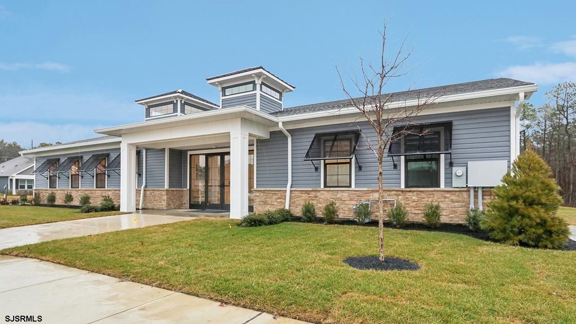 216 Huntington Dr