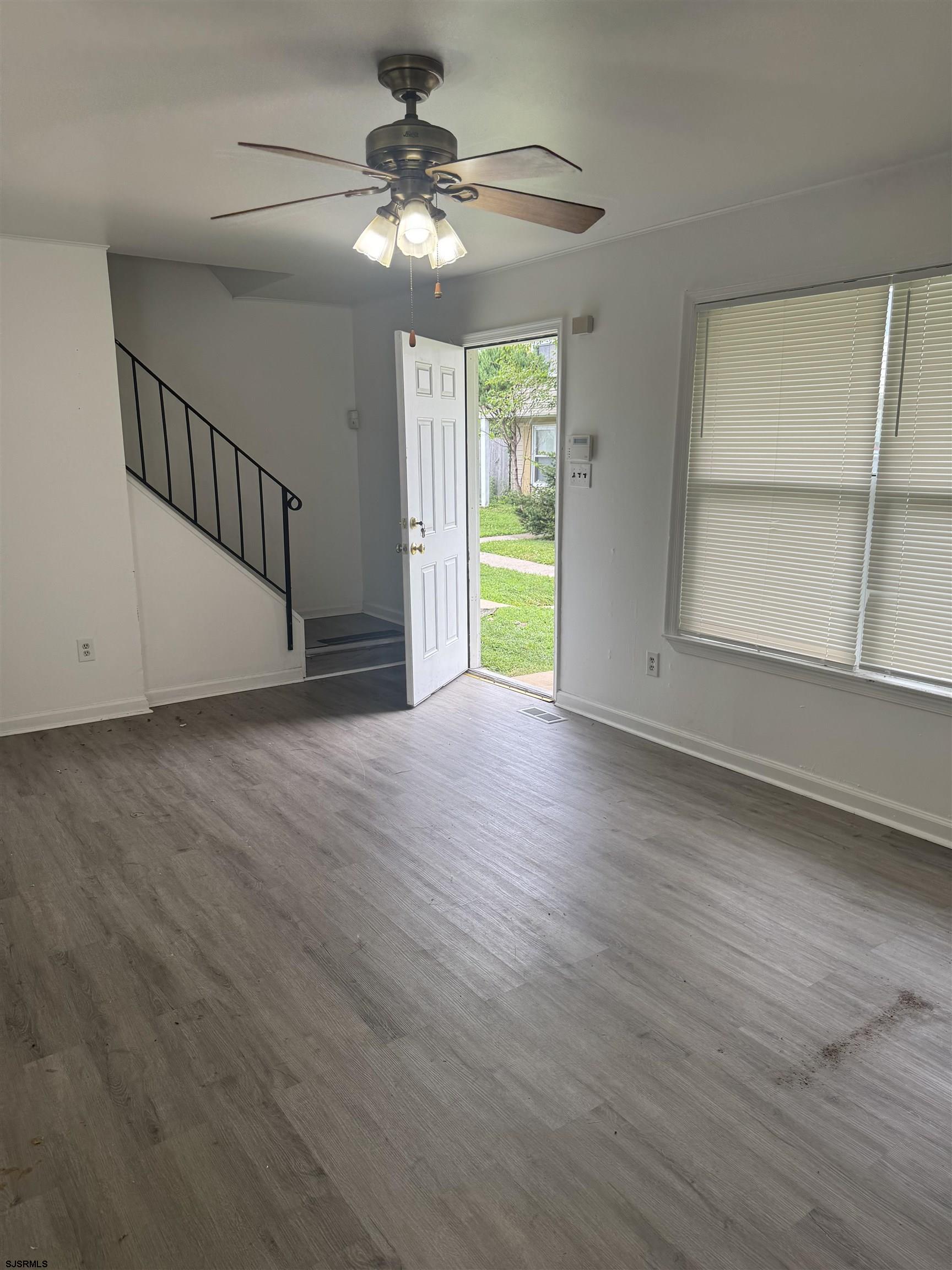 26 Locust Ct