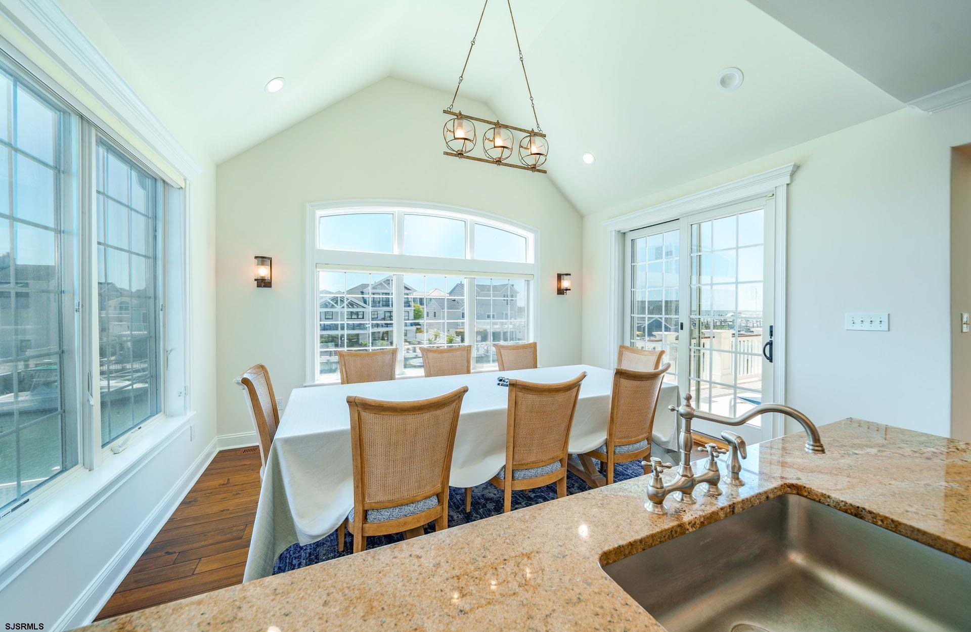 610012 | Photo 17