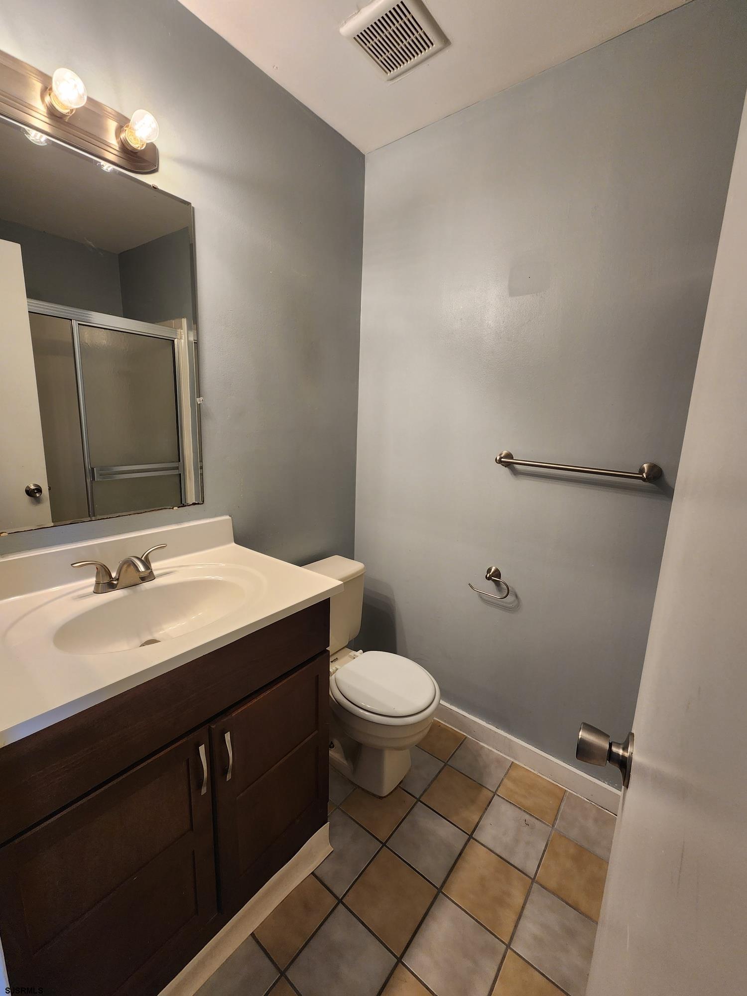 151 S Edgewater Dr
