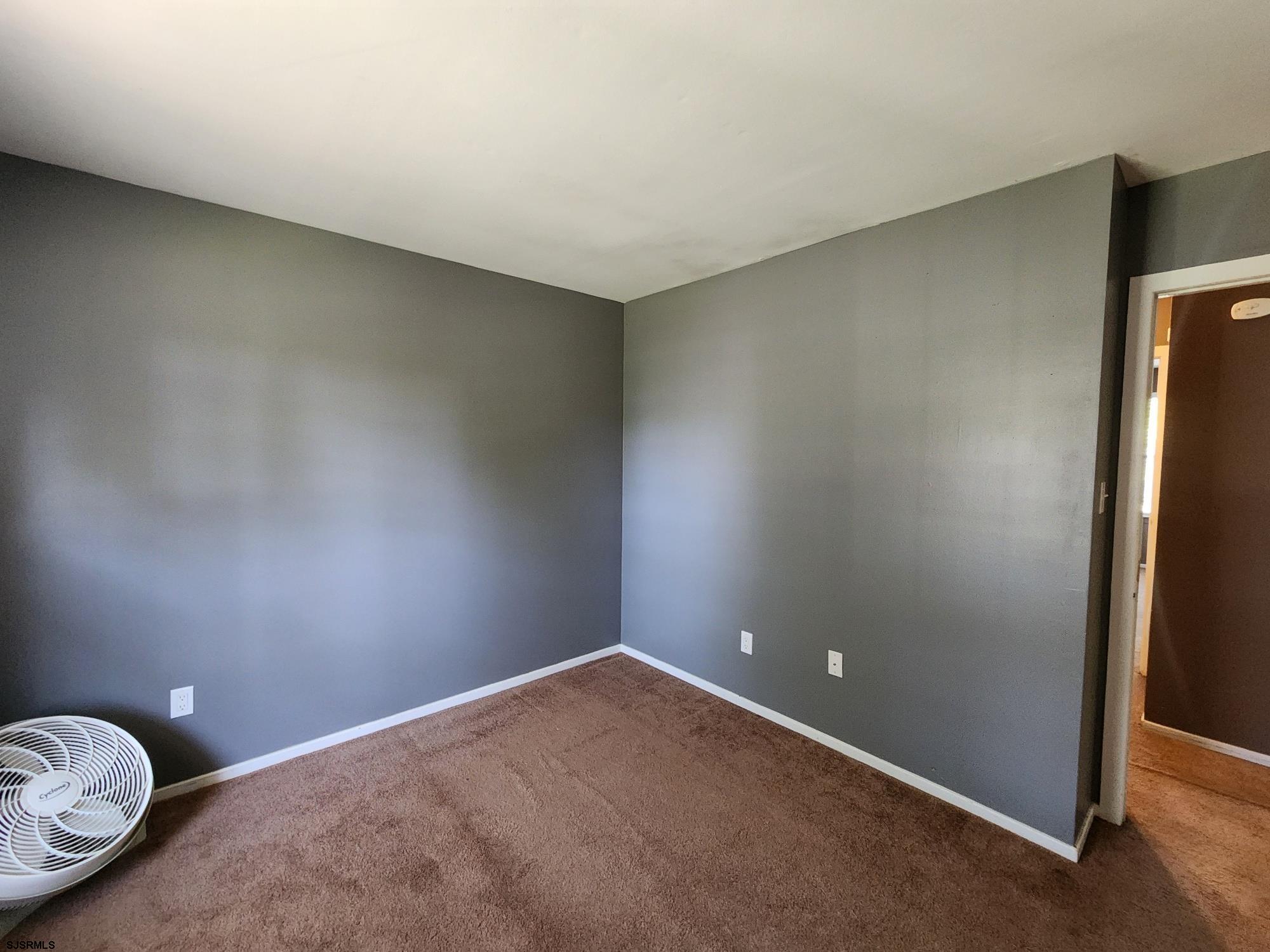 151 S Edgewater Dr