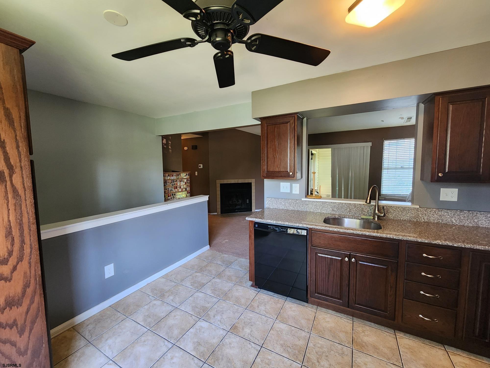 151 S Edgewater Dr