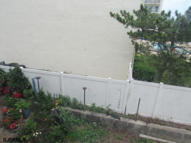 610067 | Photo 12
