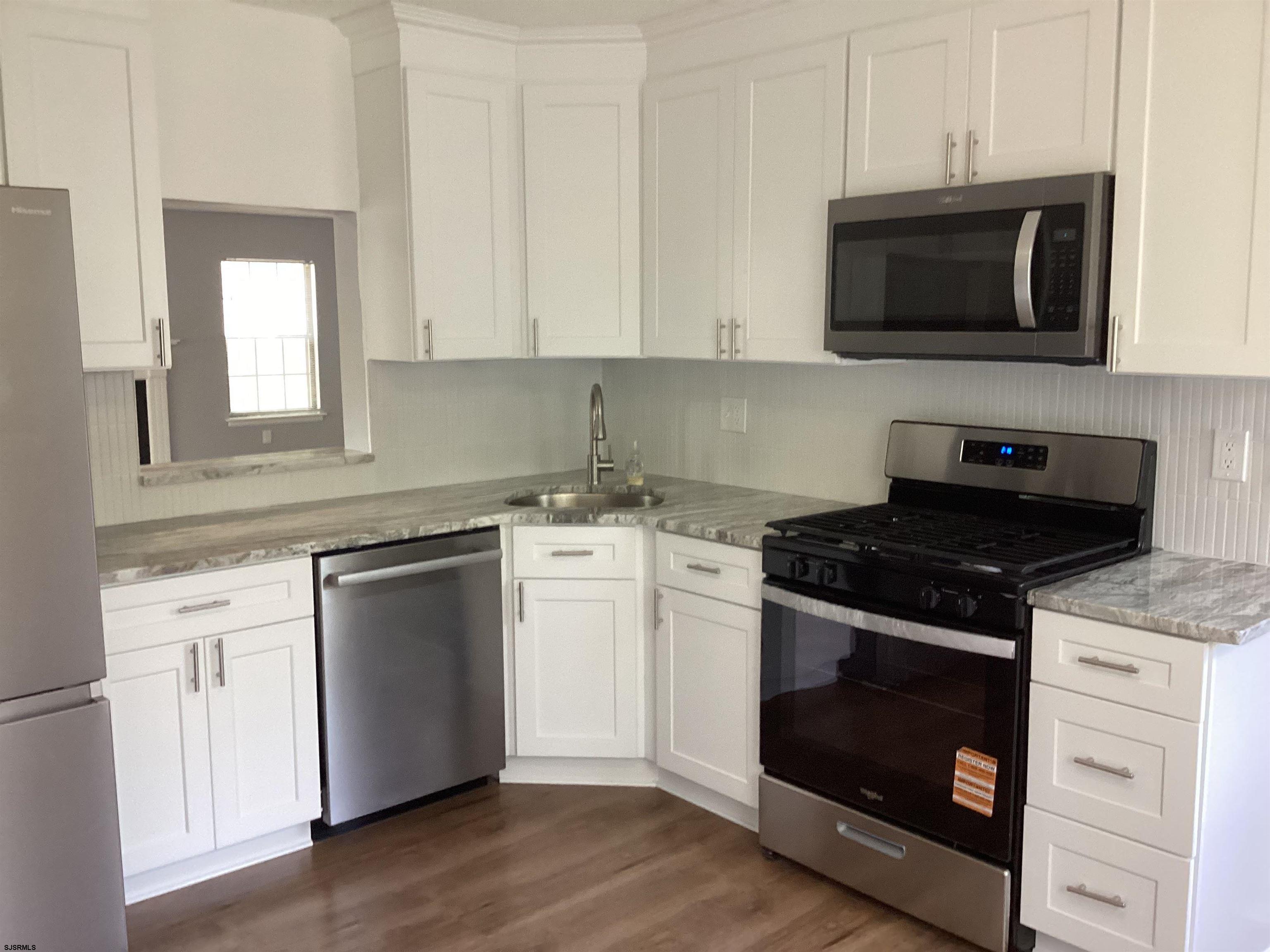 157 Federal Road - Picture 2