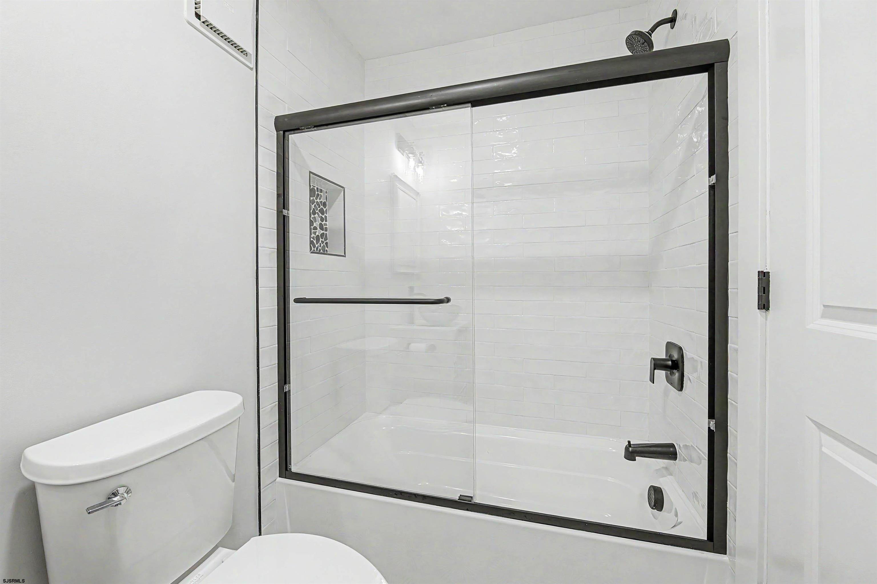 610145 | Photo 13
