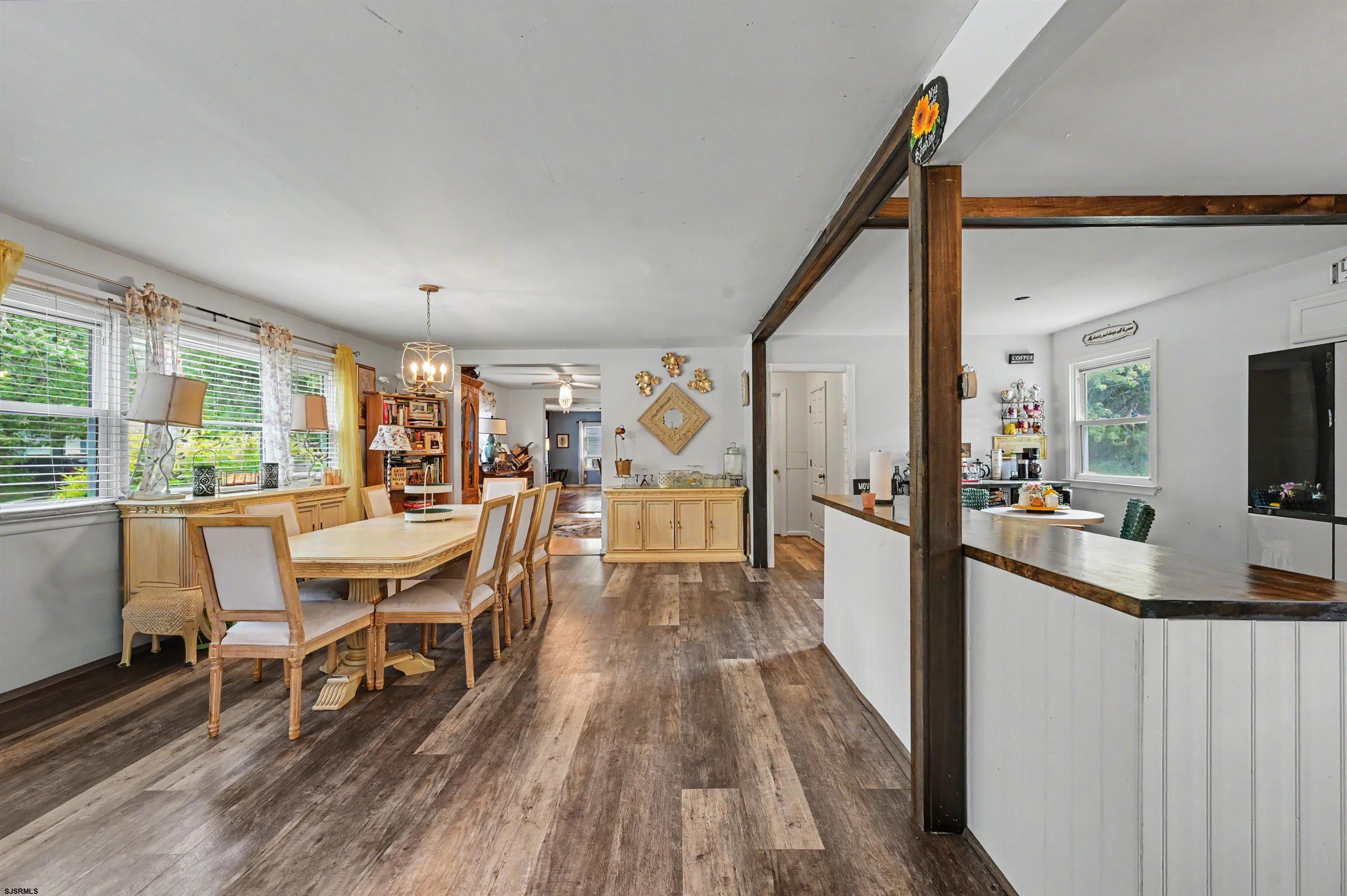 703 David Ln - Picture 3