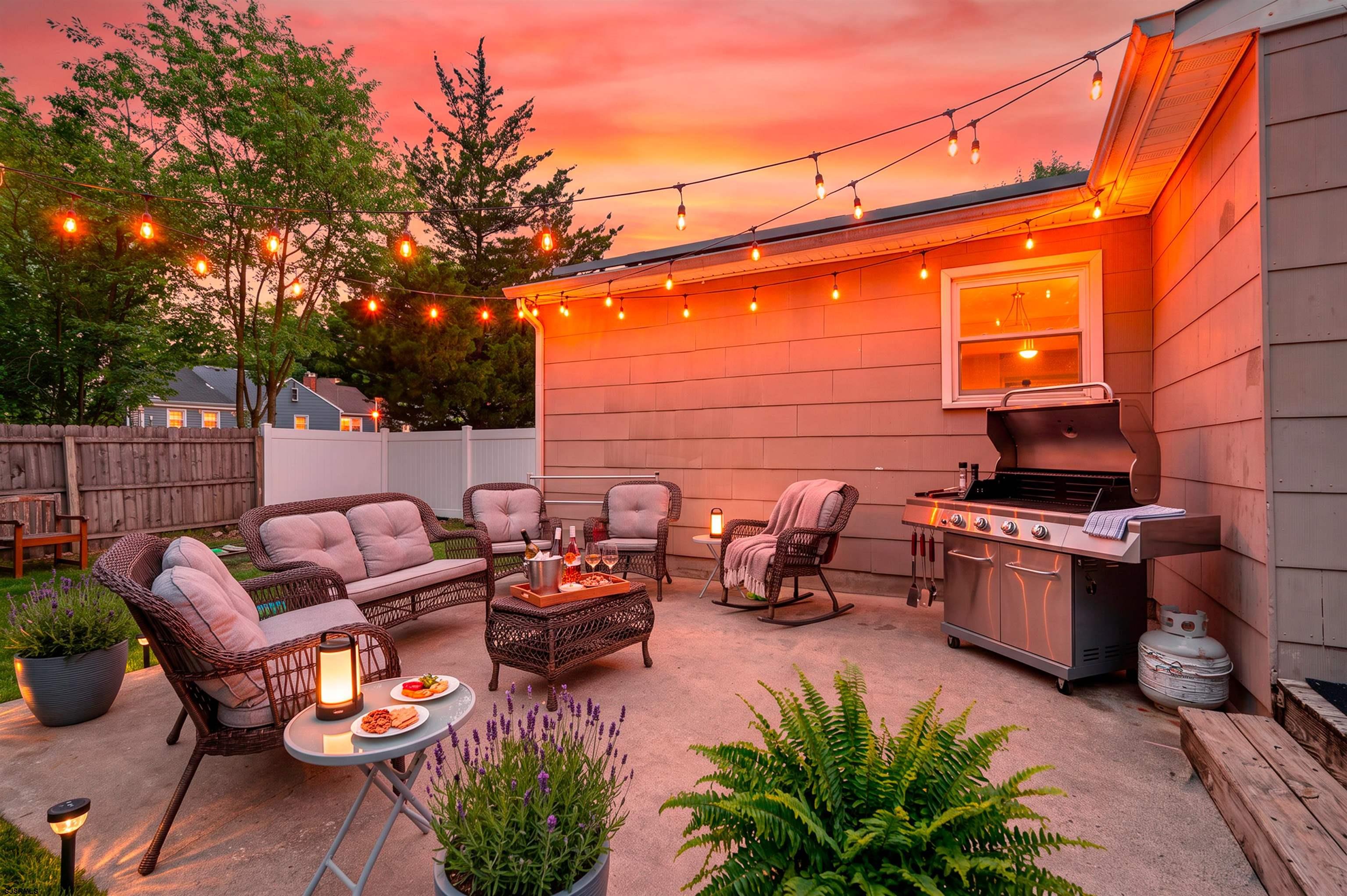 703 David Ln