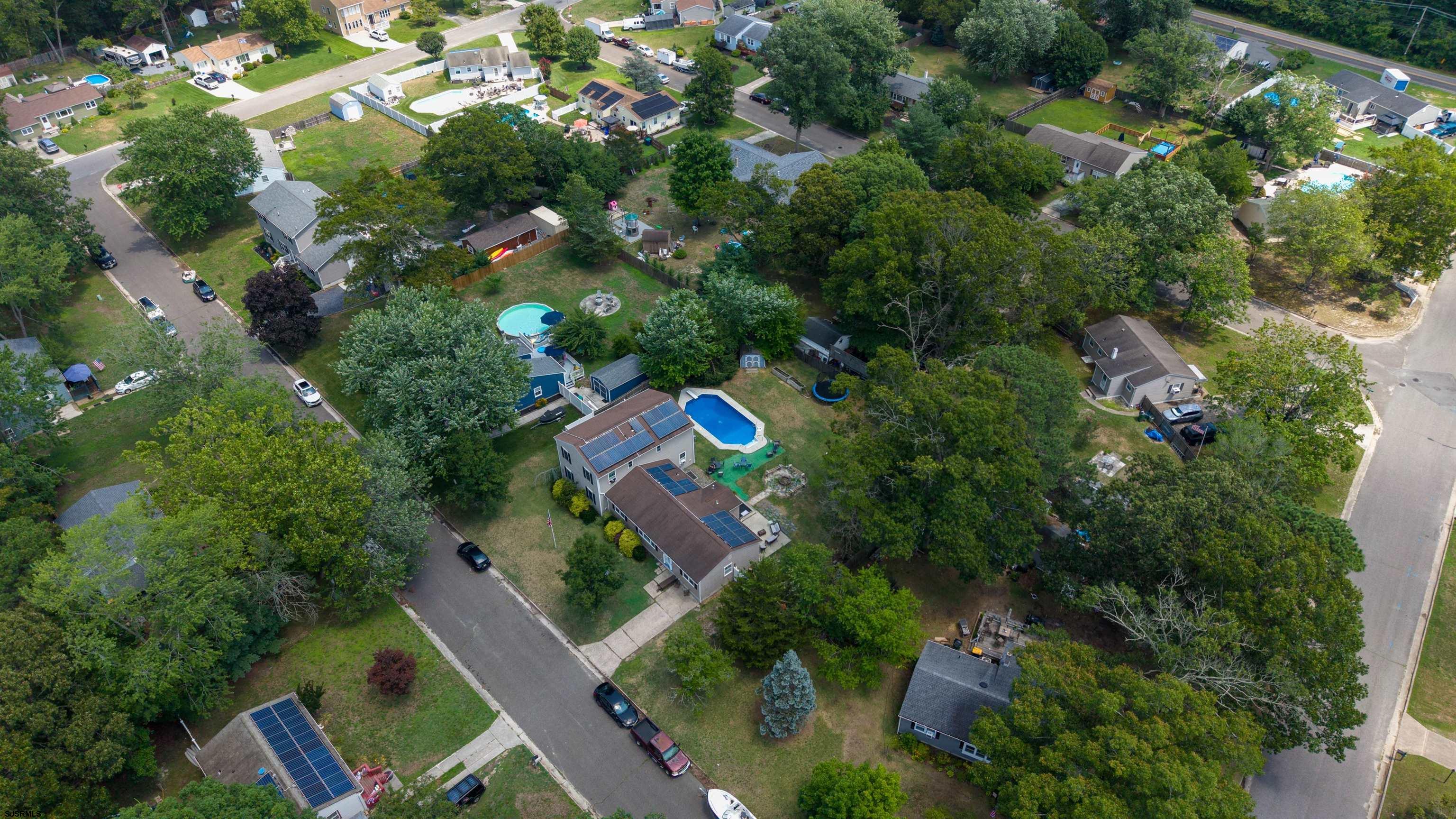 703 David Ln