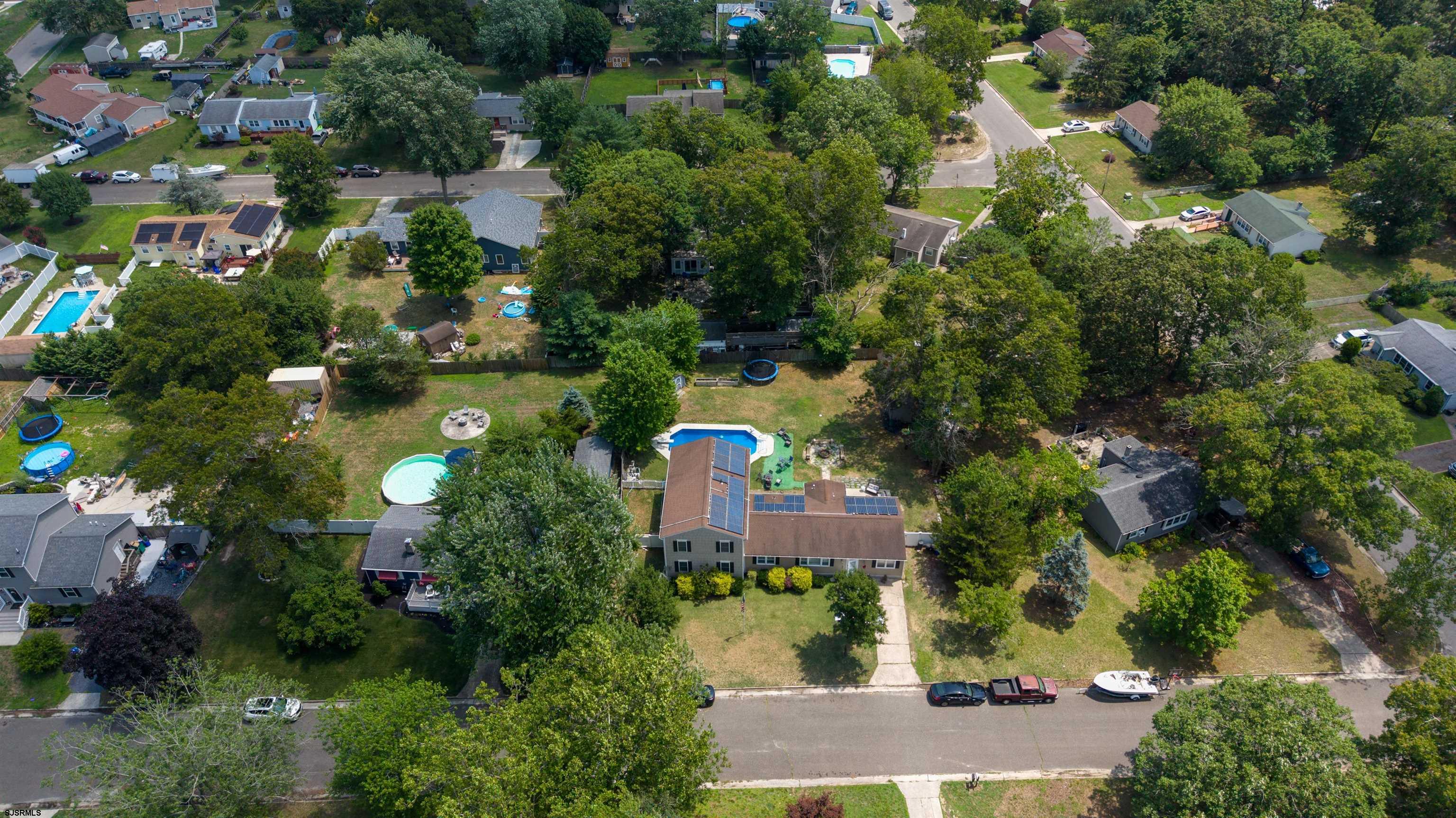 703 David Ln