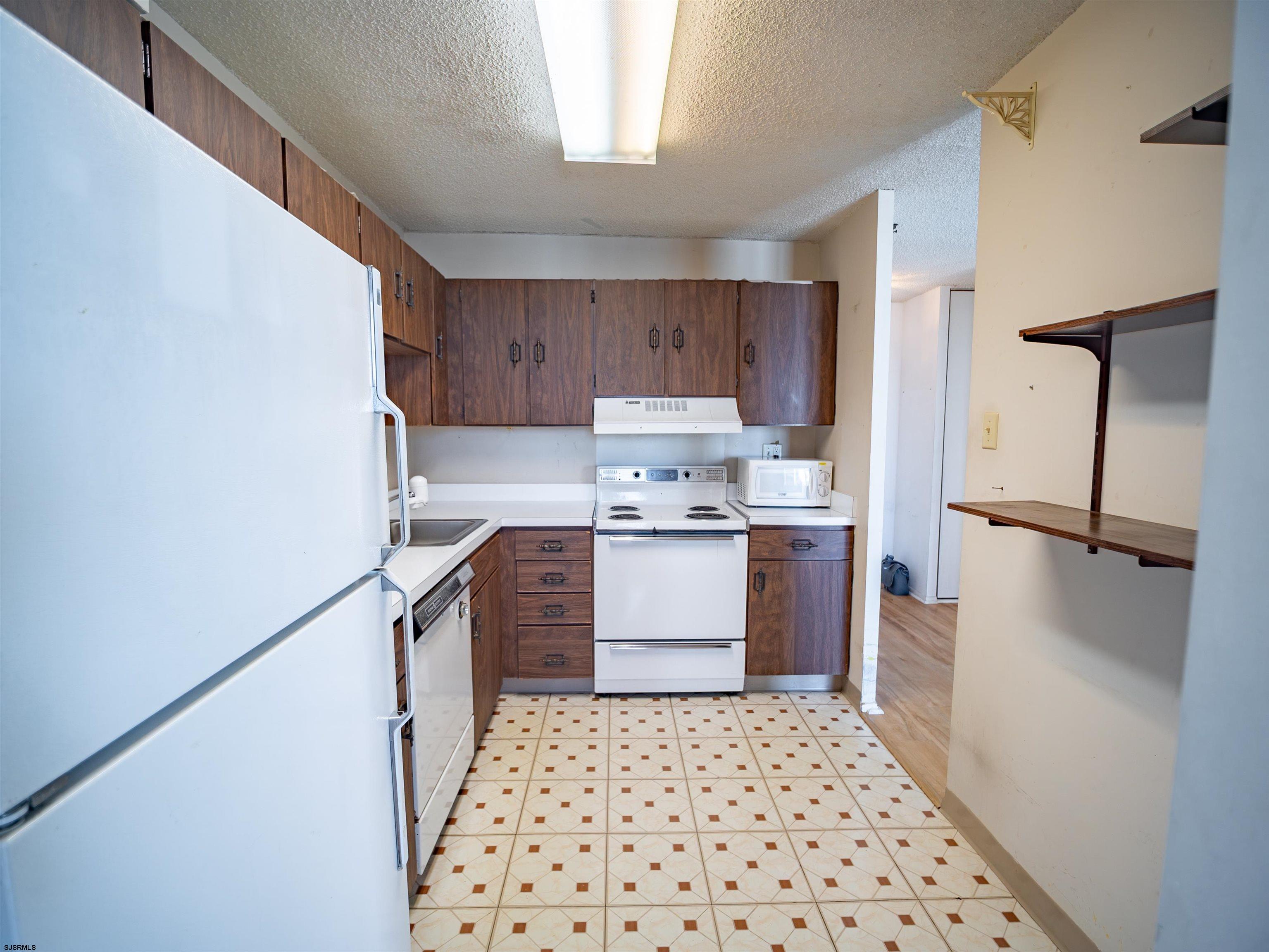 610237 | Photo 24