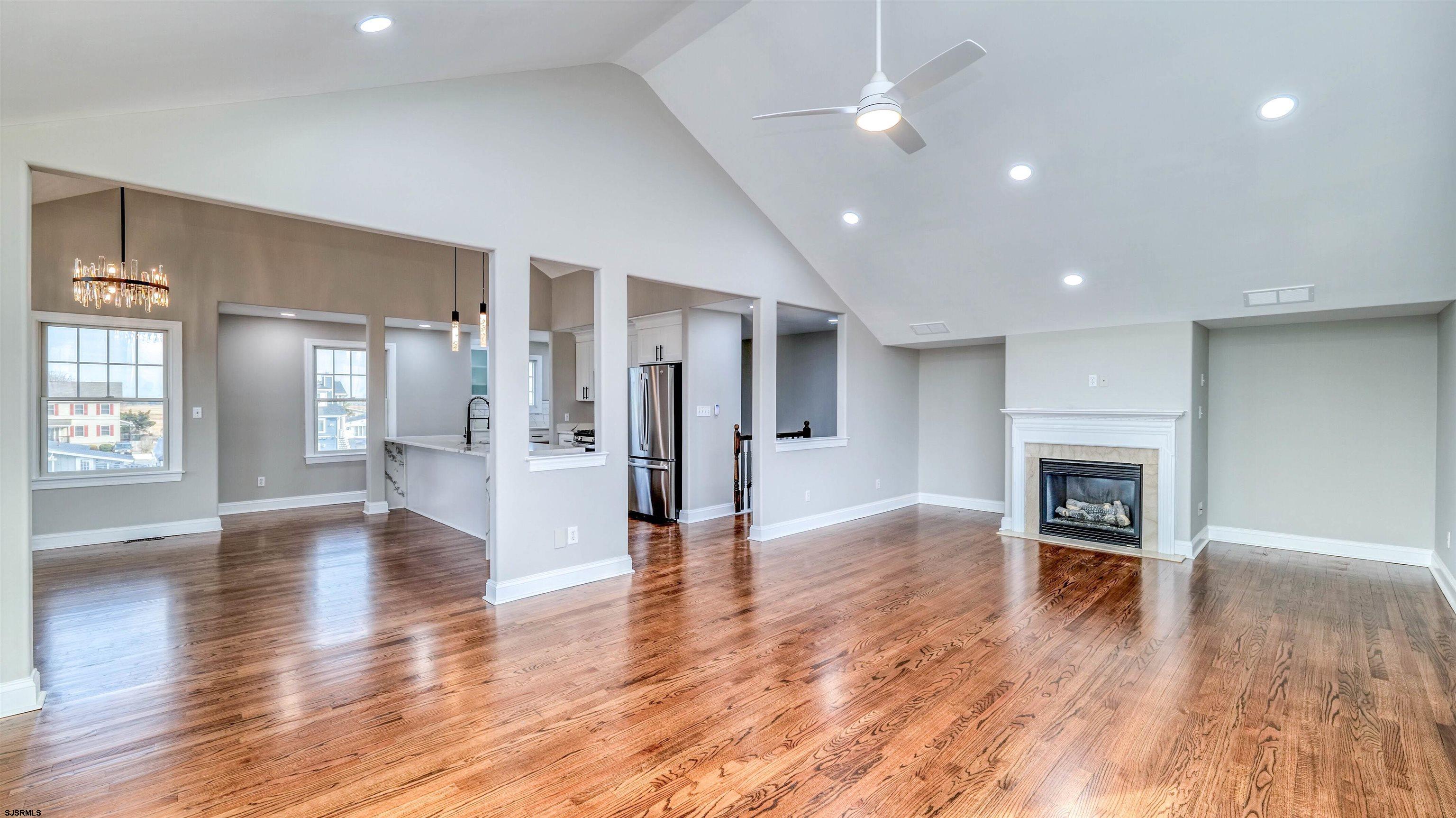 8 Neptune Dr