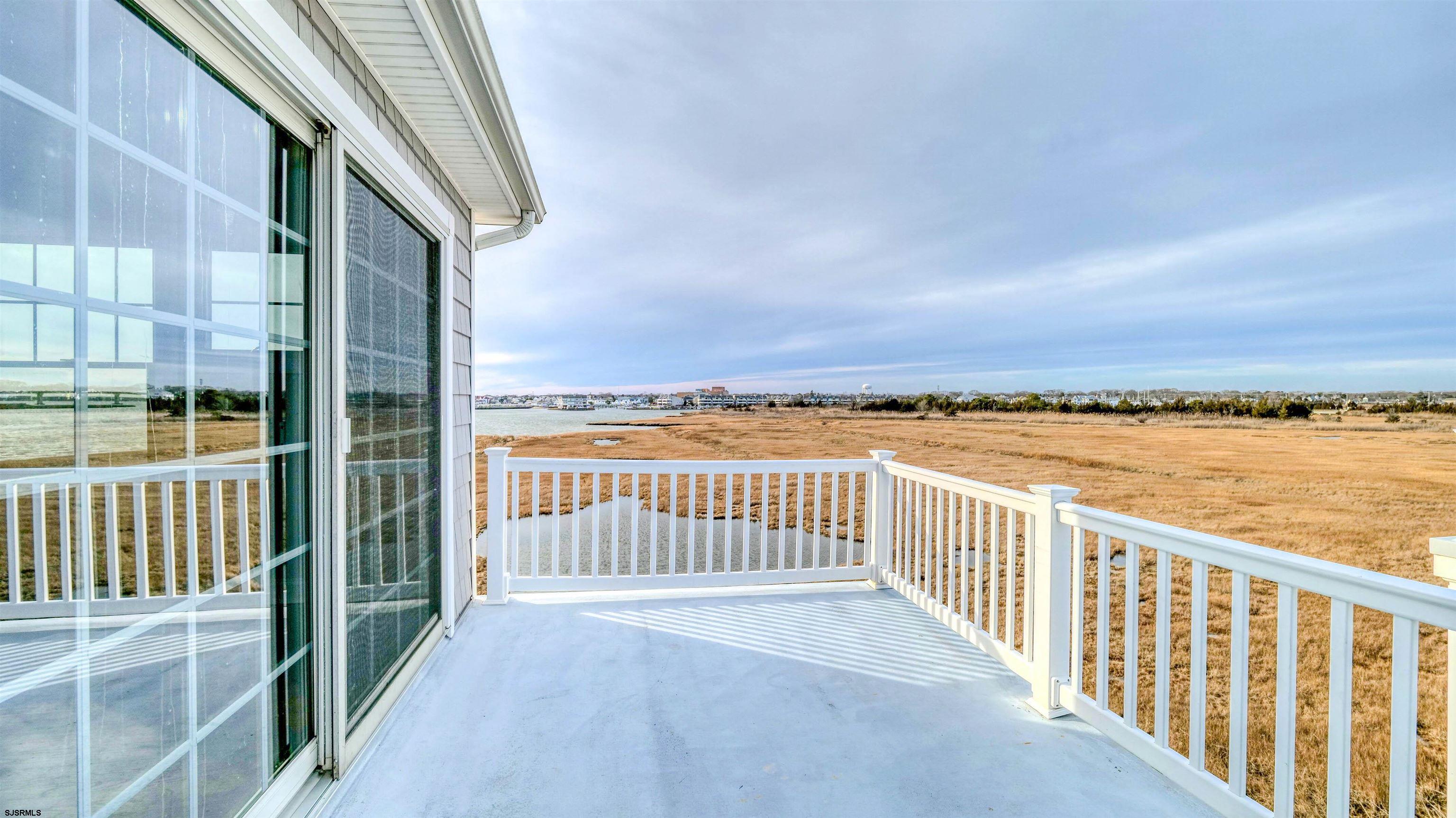 8 Neptune Dr