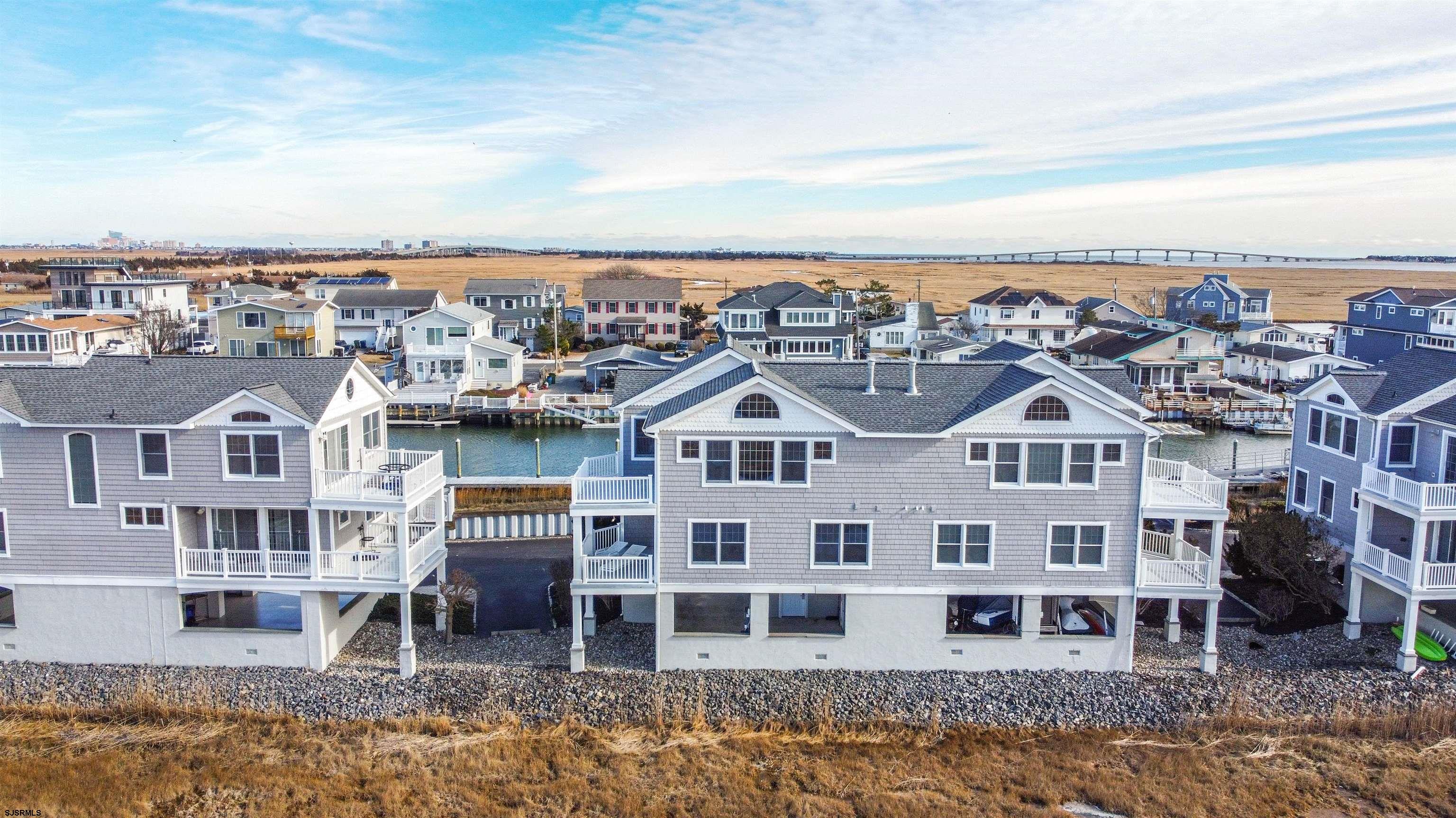 8 Neptune Dr
