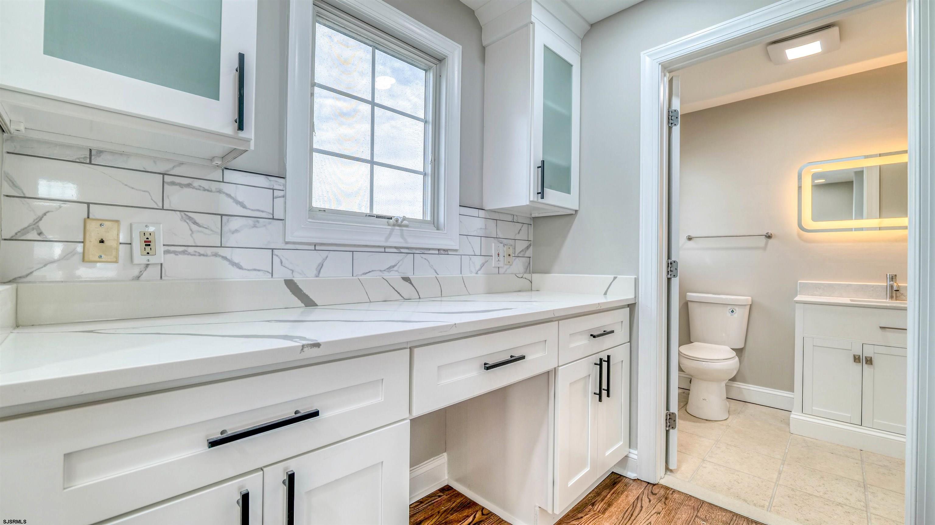 8 Neptune Dr