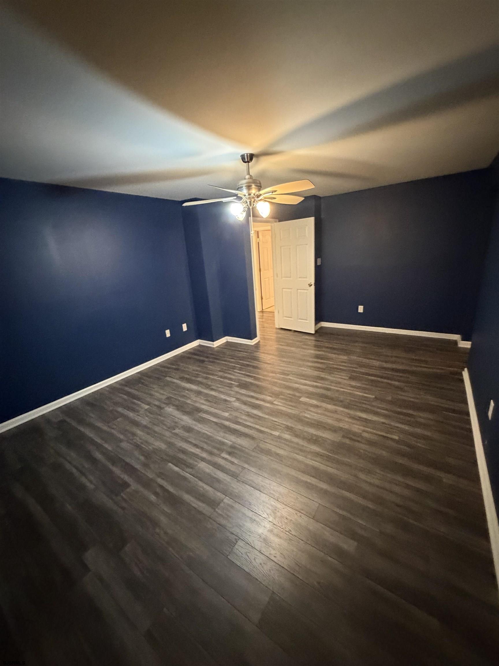 18 Chancellor Park Dr