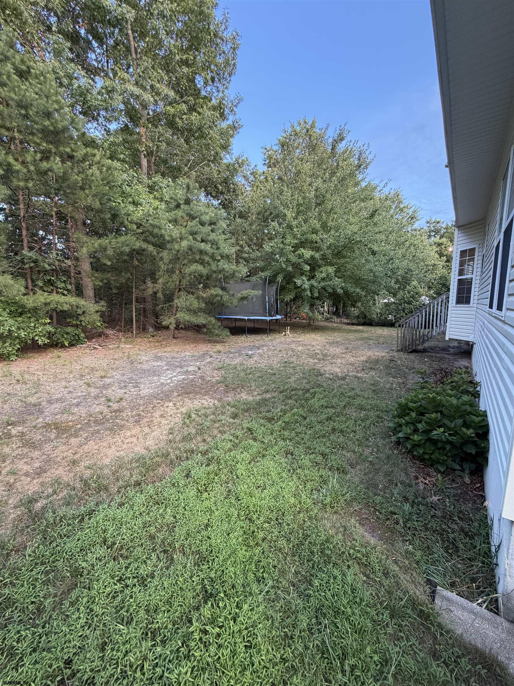 18 Chancellor Park Dr