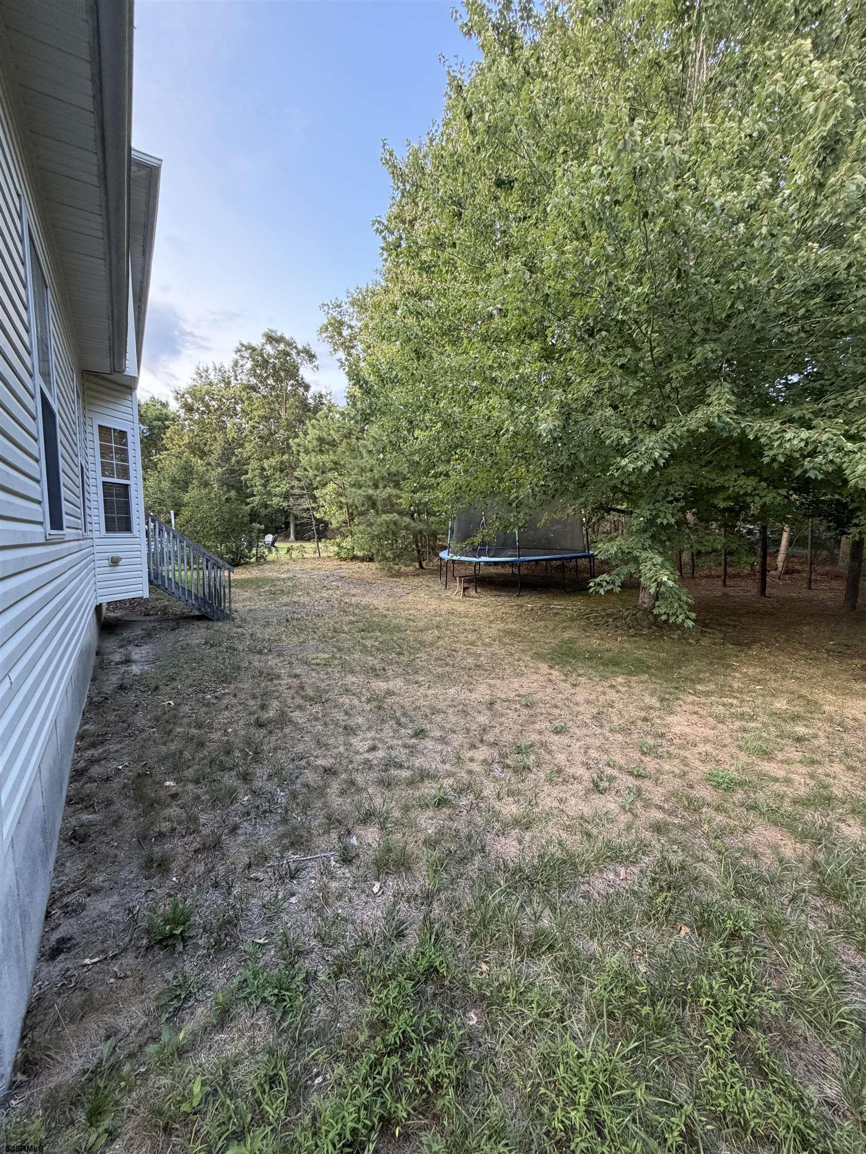 18 Chancellor Park Dr