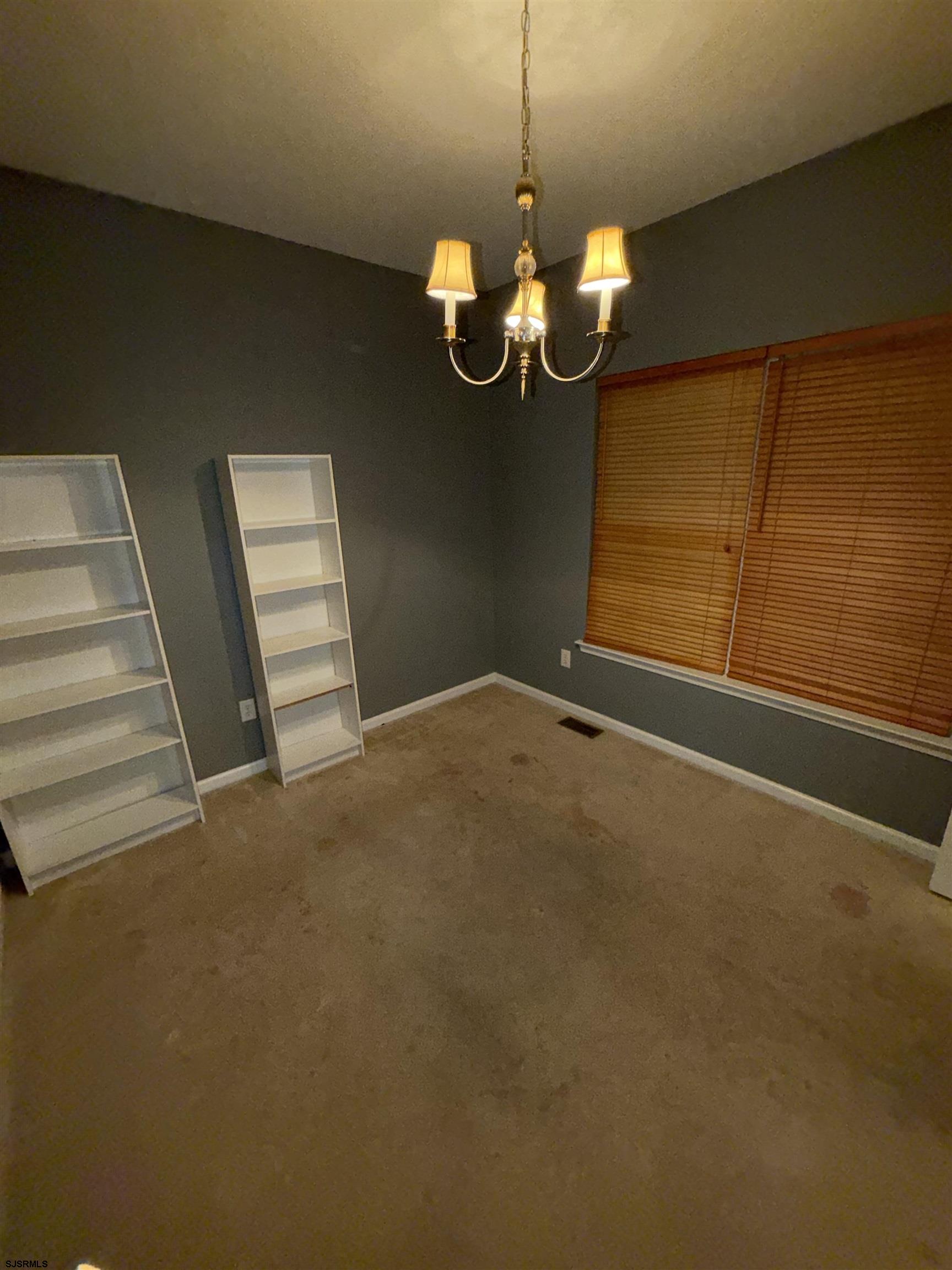 18 Chancellor Park Dr