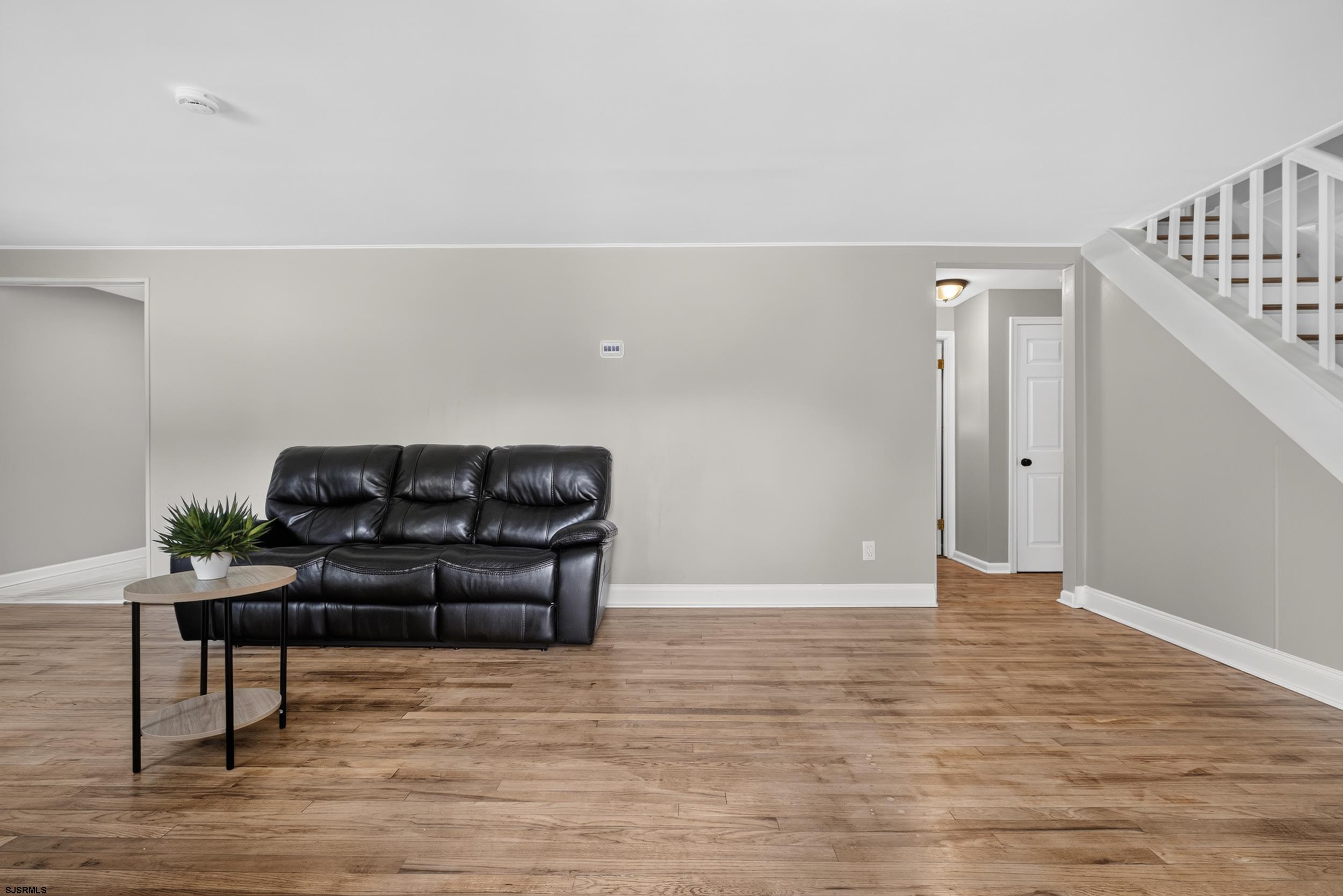 701 W Park Avenue - Picture 2