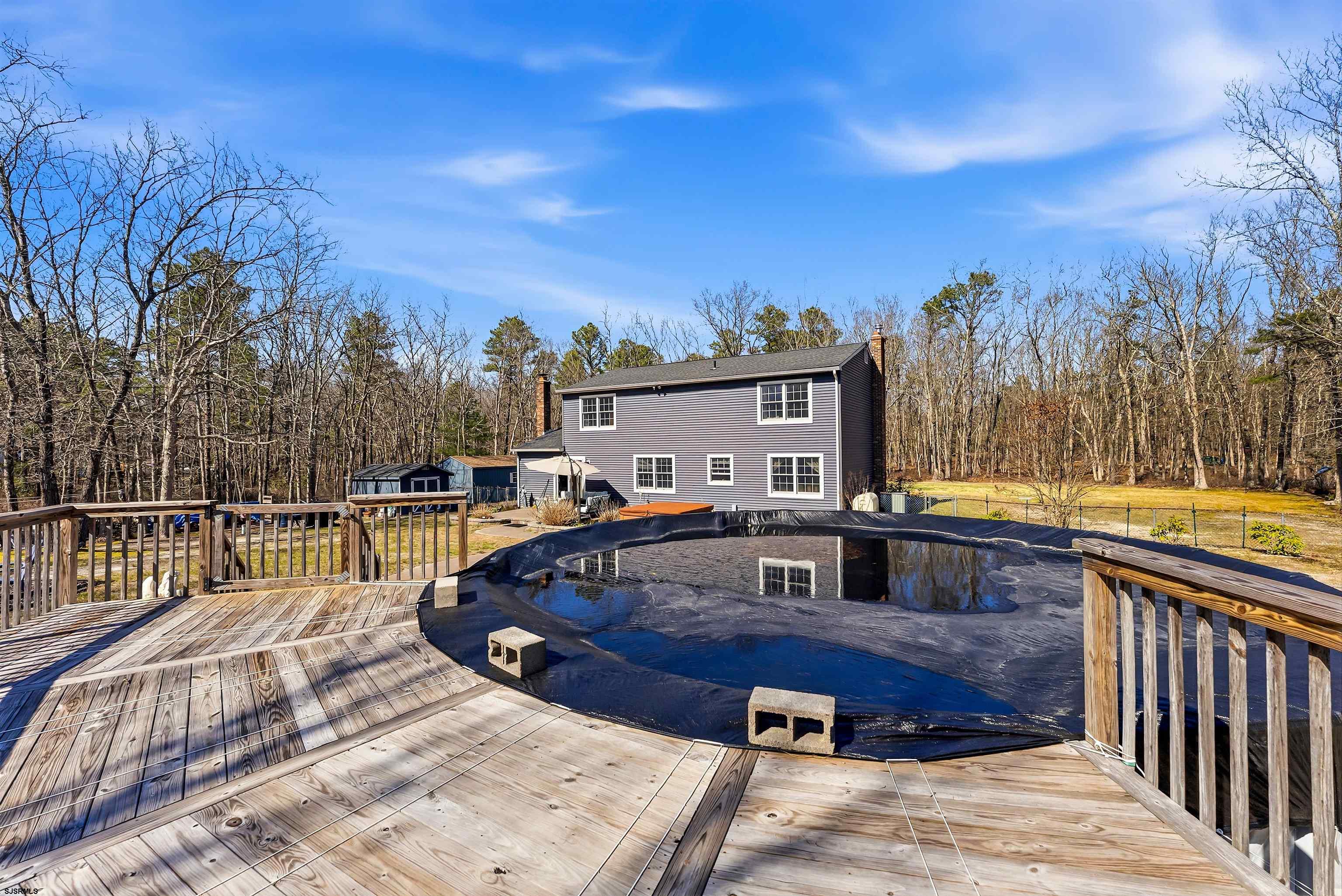 5209 Connecticut